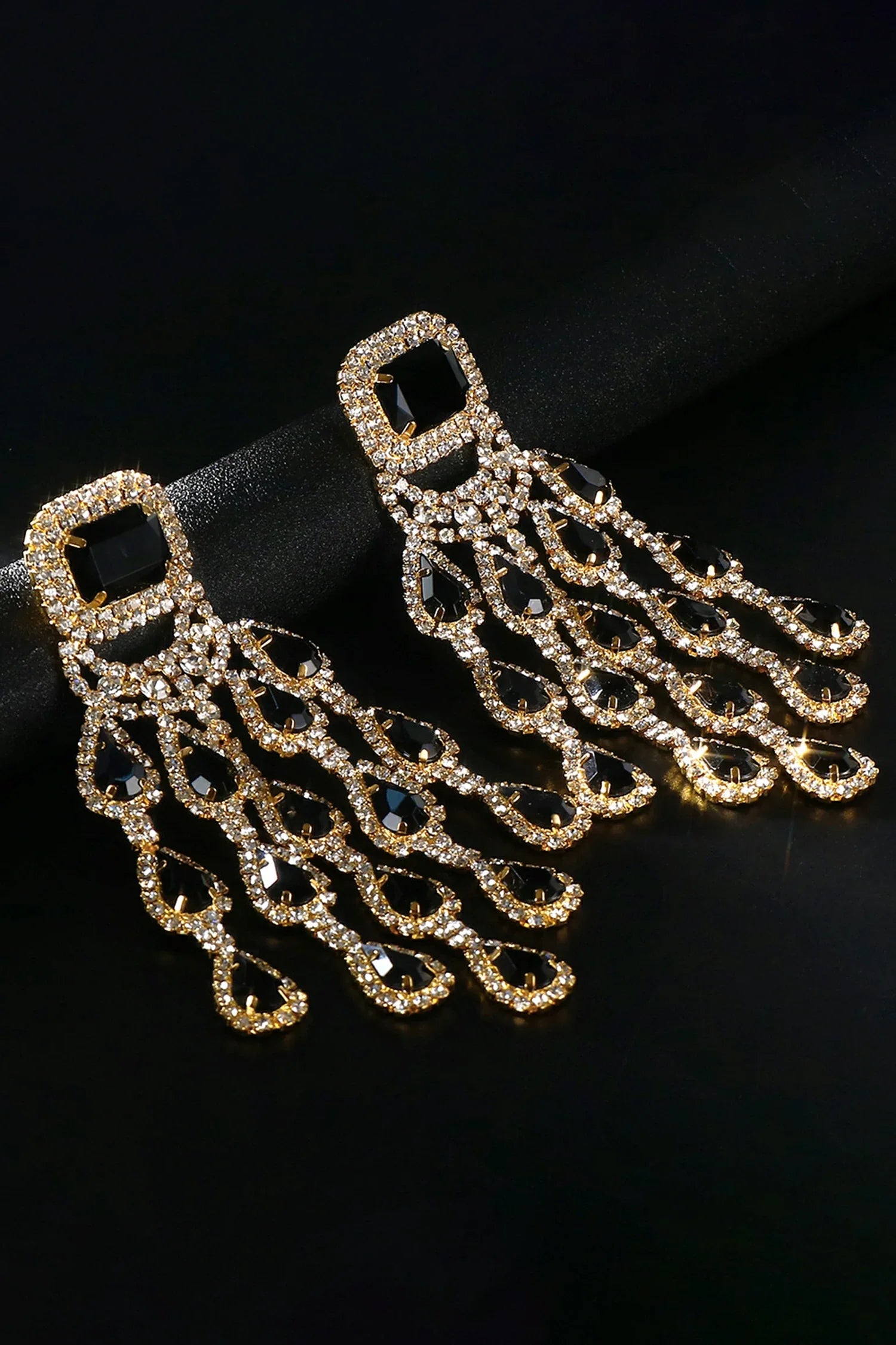 Annalysah Diamond Floral Fringe Earrings sneakershuborg