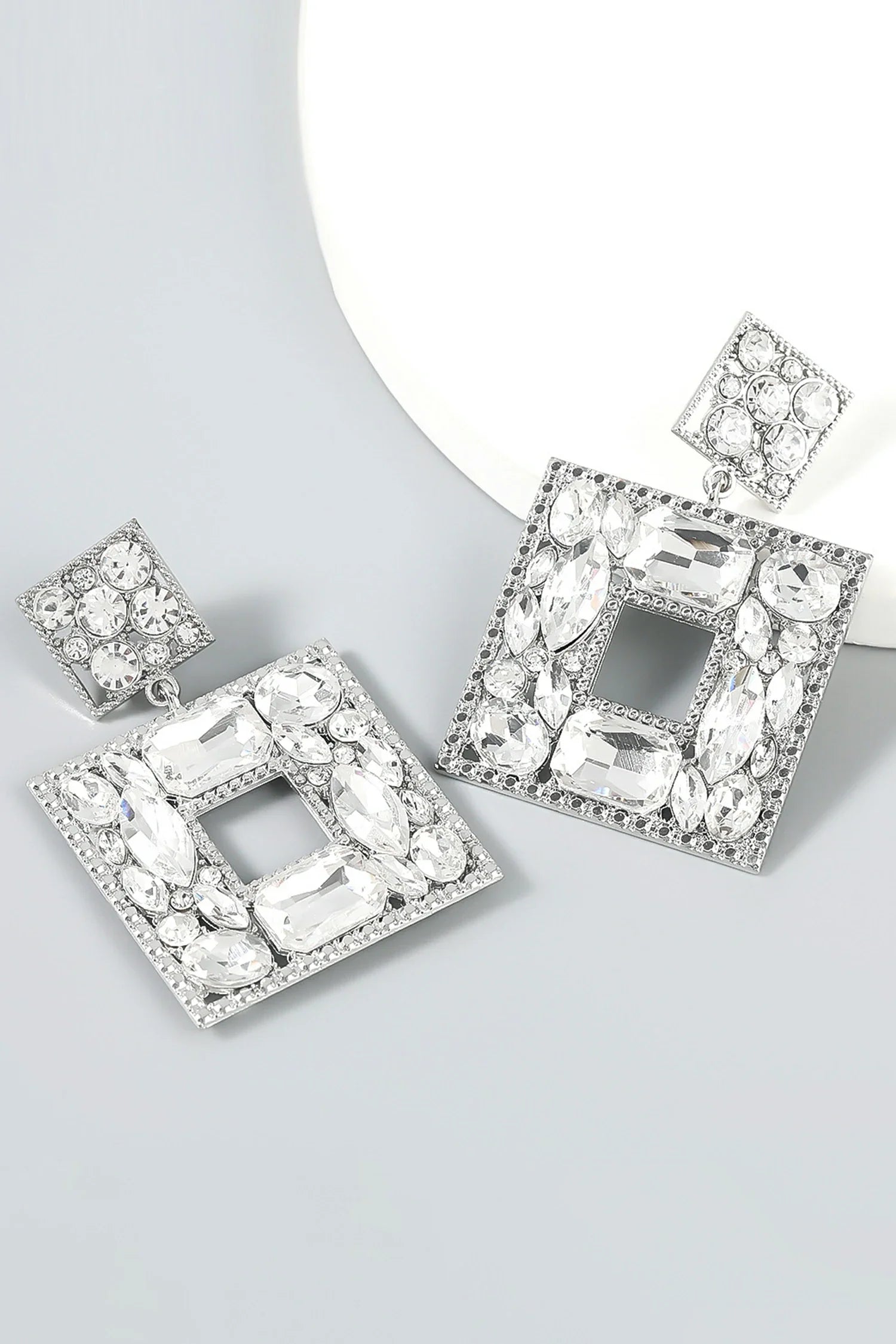 Annelise Square Crystal Diamond Earrings sneakershuborg