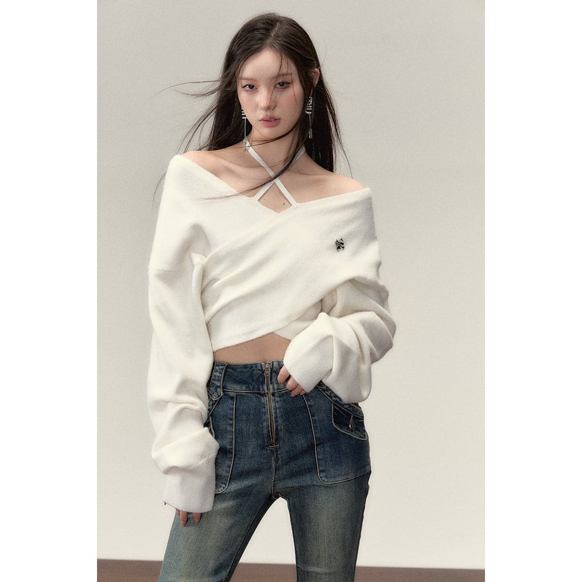 White Crossed Knit Top With Halter Straps - sneakershuborg