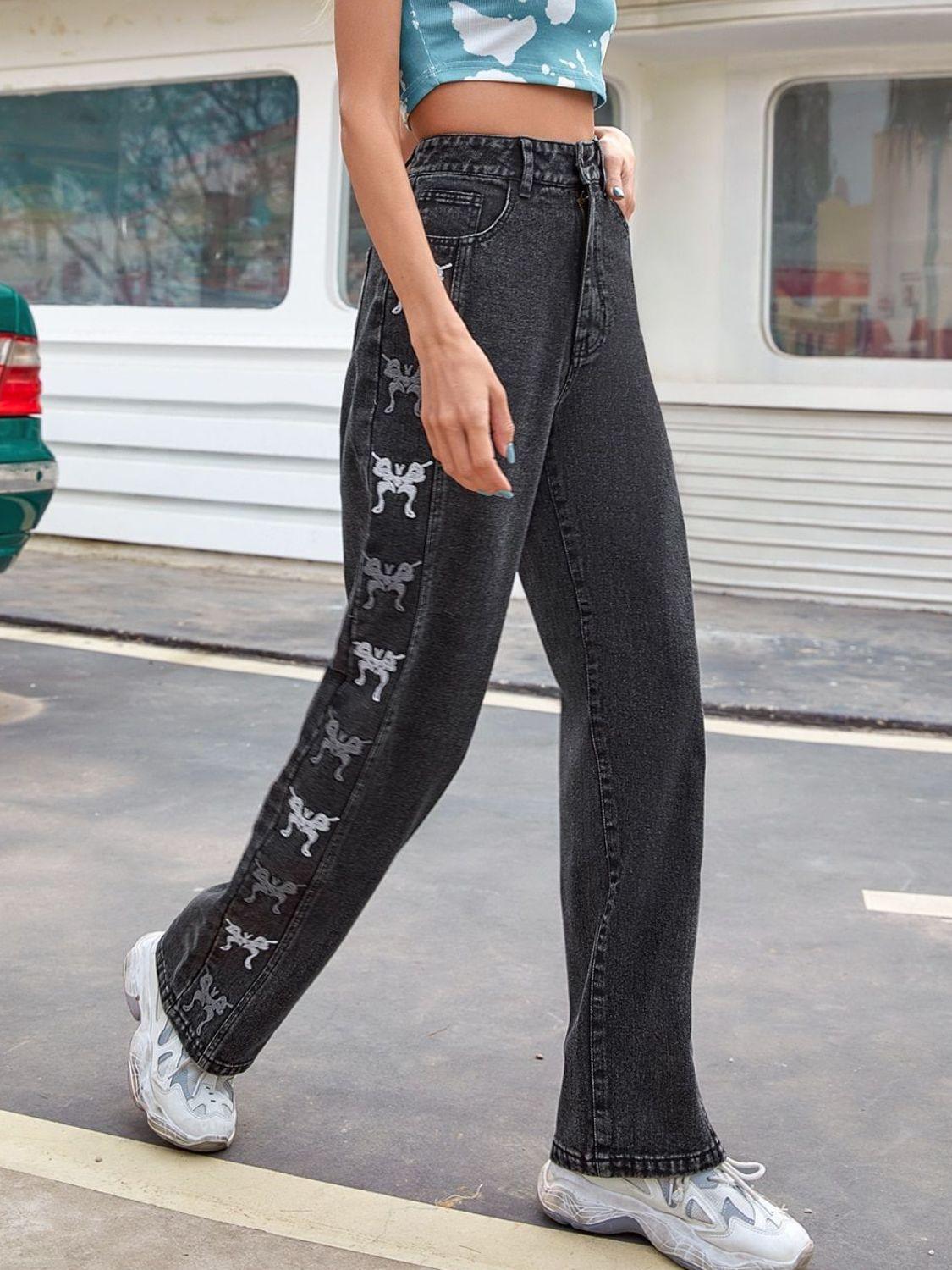 Embroidered Butterfly Jeans with Pockets - sneakershuborg