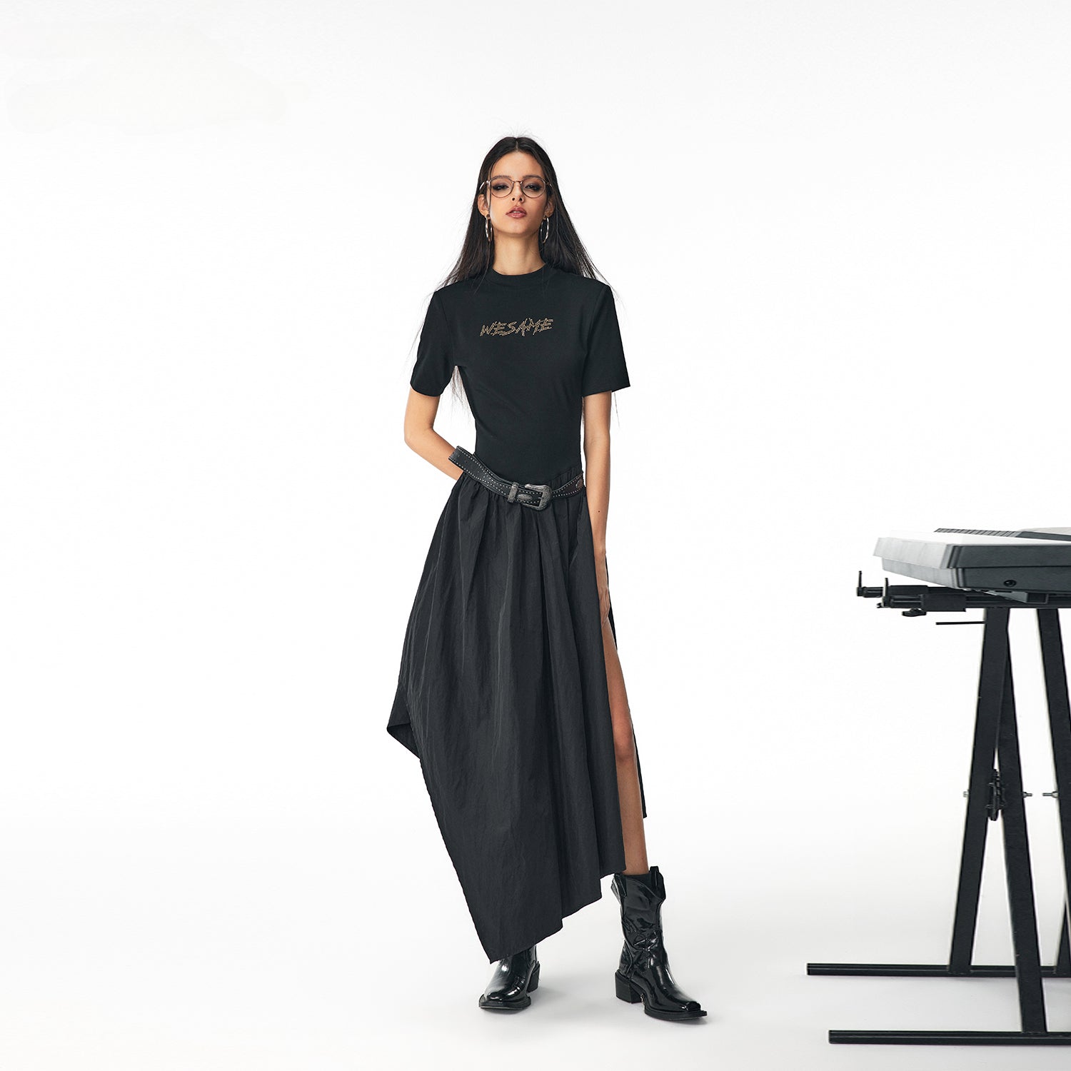 Avant-Garde Black Maxi Dress - sneakershuborg