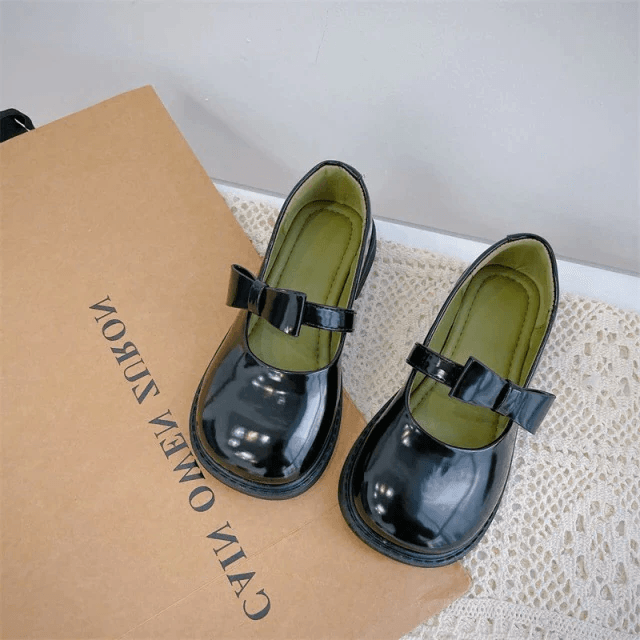 Aitana Girls' Flat Shoes Ultra Seller Shoes