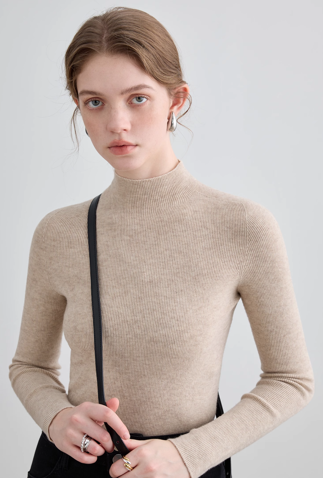 Wool Mock Neck Knit Top - sneakershuborg