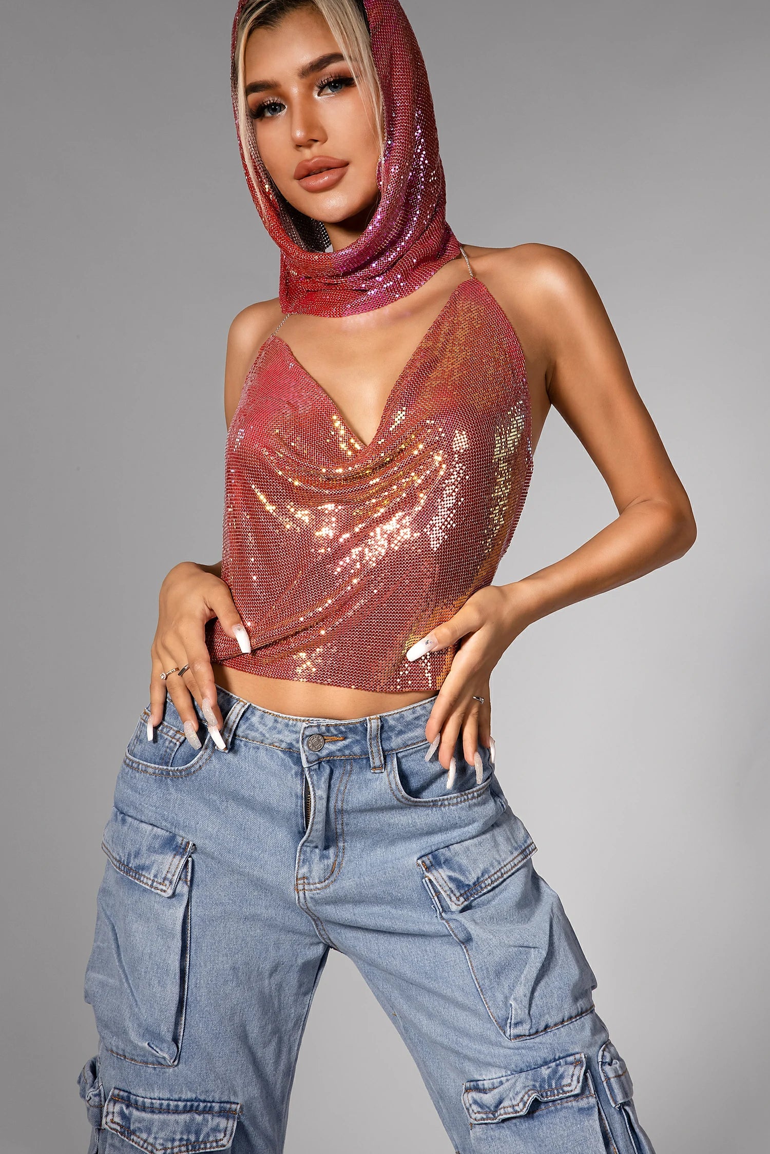 Adriane Sequin Top with Headscarf sneakershuborg