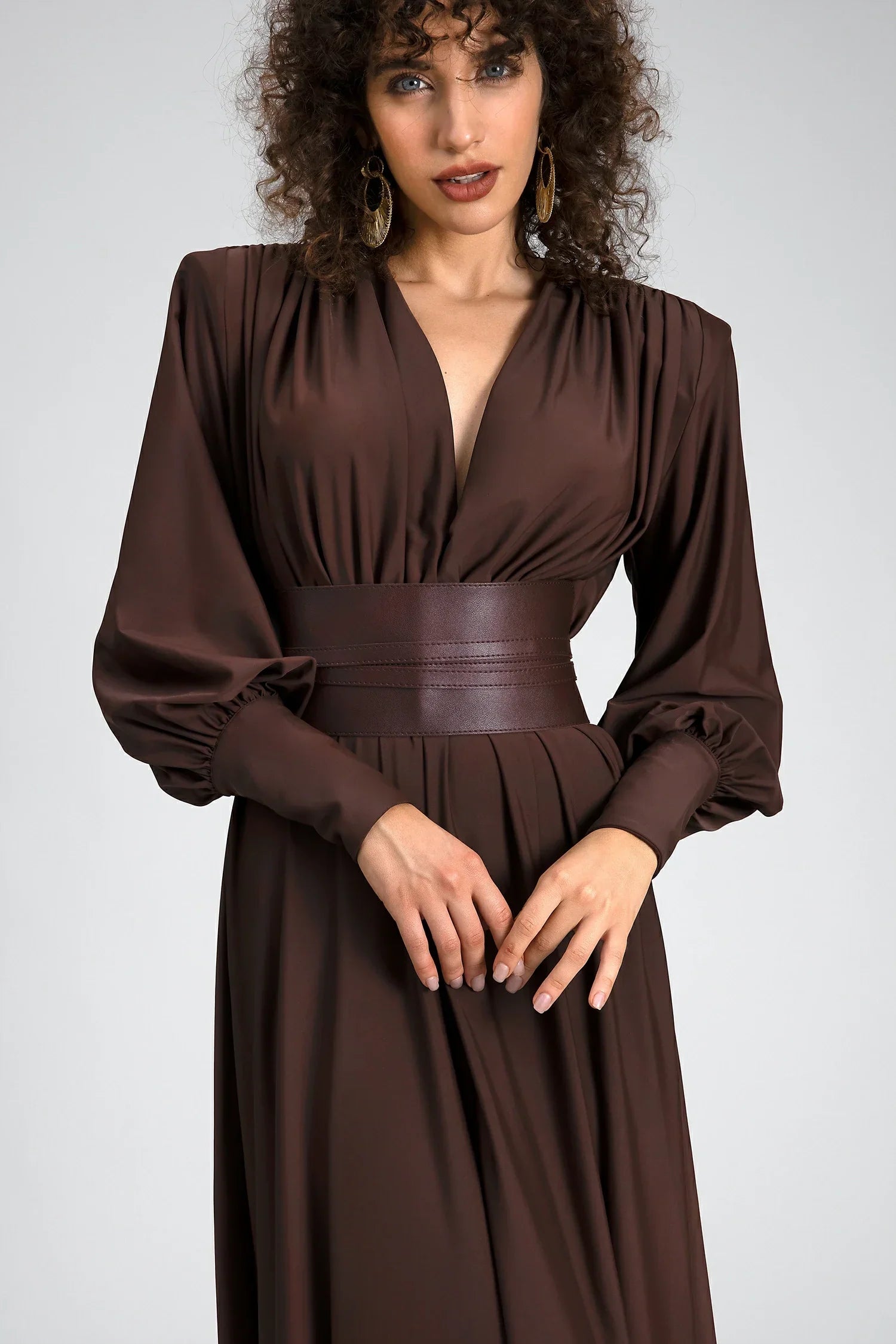 Soraida Long Sleeve Belt Maxi Dress sneakershuborg