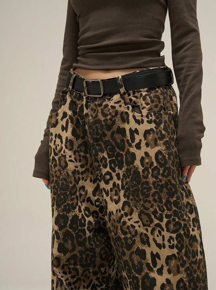 Wild Leopard Print Jeans - sneakershuborg