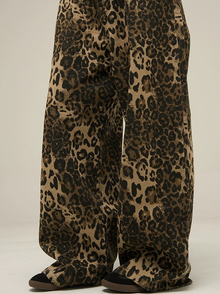 Wild Leopard Print Jeans - sneakershuborg