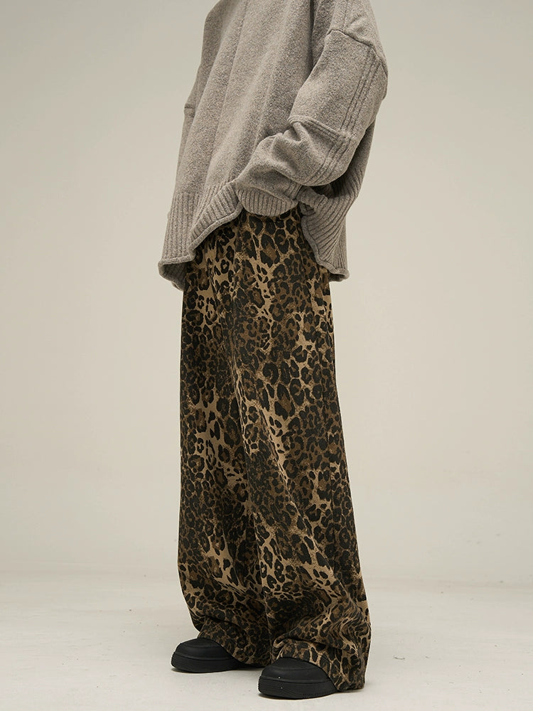 Wild Leopard Print Jeans - sneakershuborg