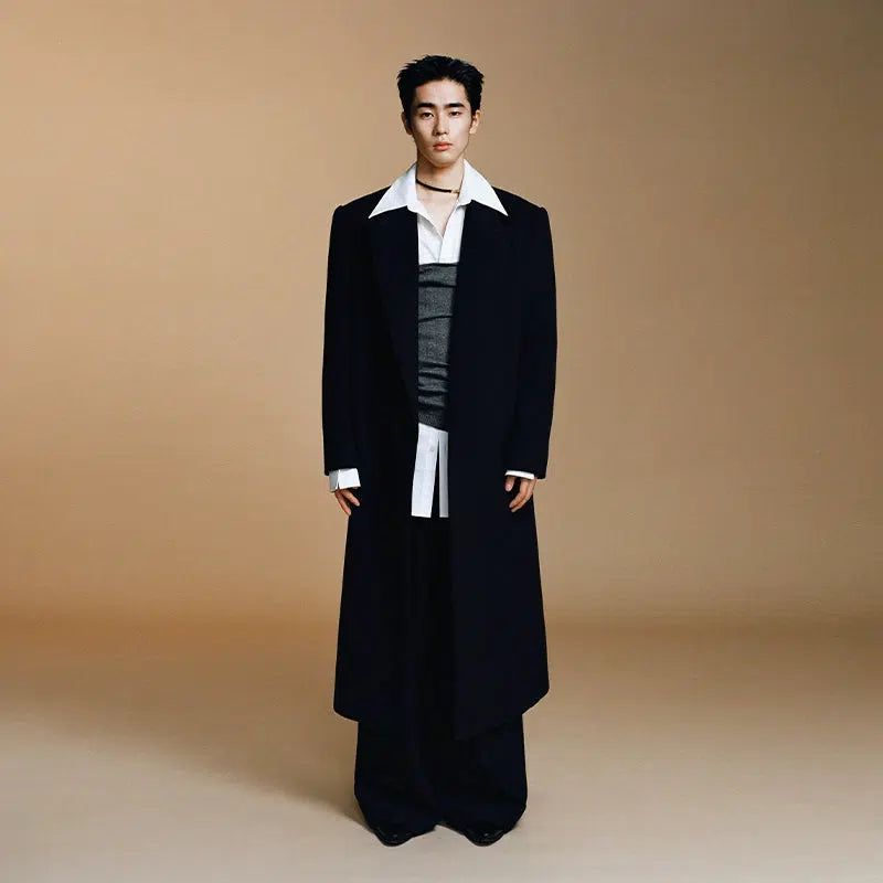 Wool Peak Lapel Coat - sneakershuborg