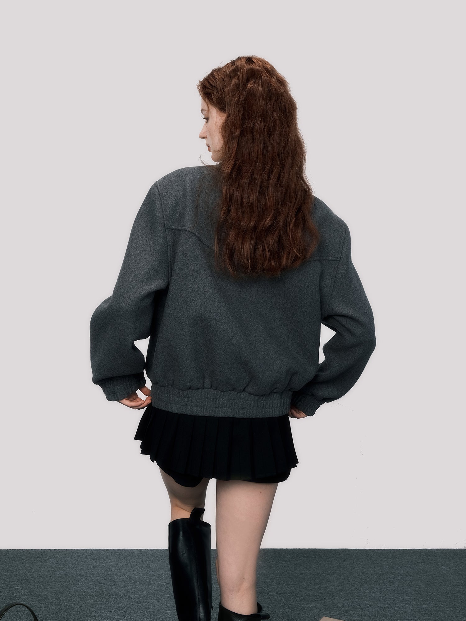 Wool Blend Short Jacket With Zip-Up Closure - sneakershuborg