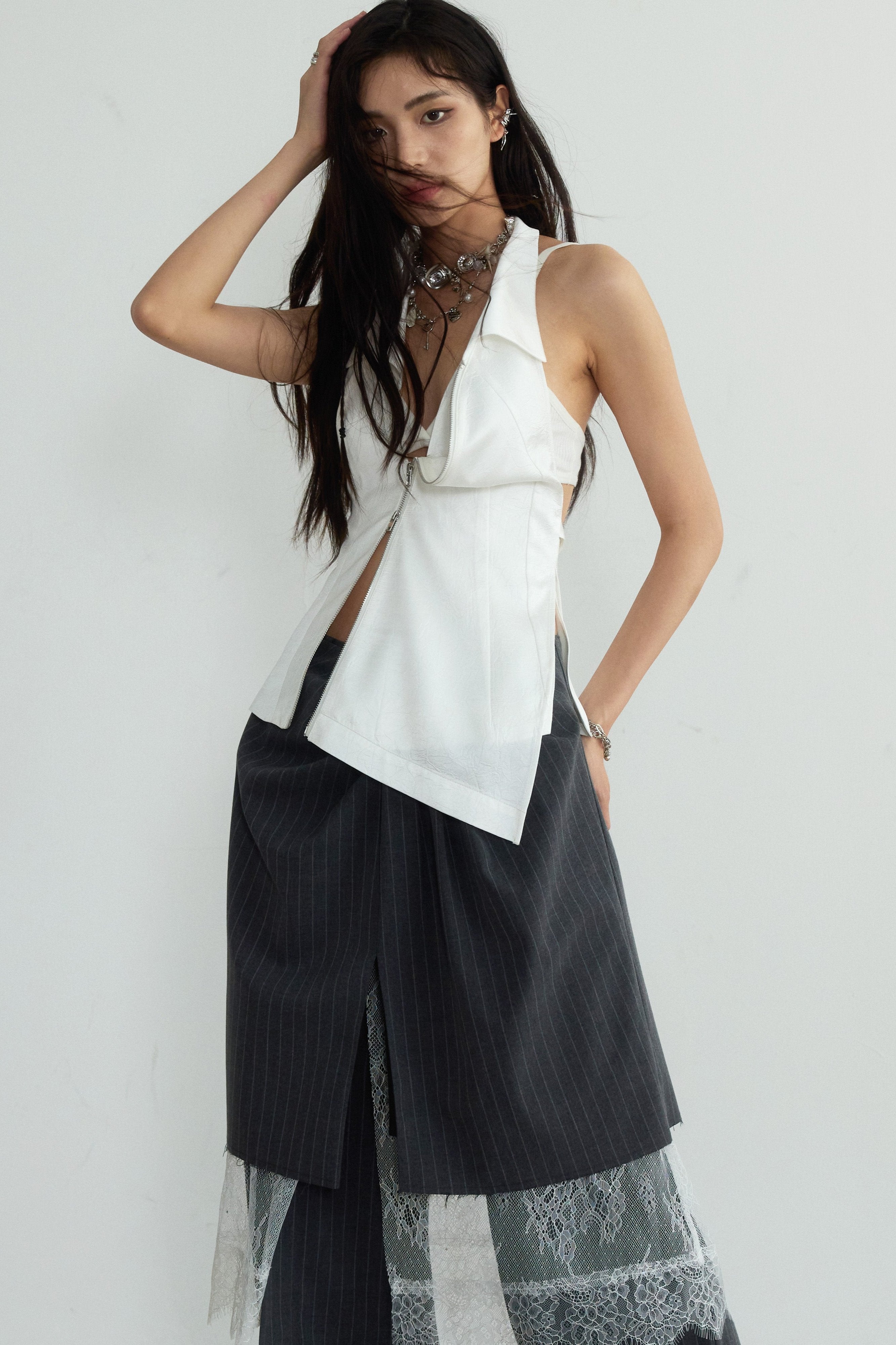 Asymmetric Zen Halter Vest sneakershuborg