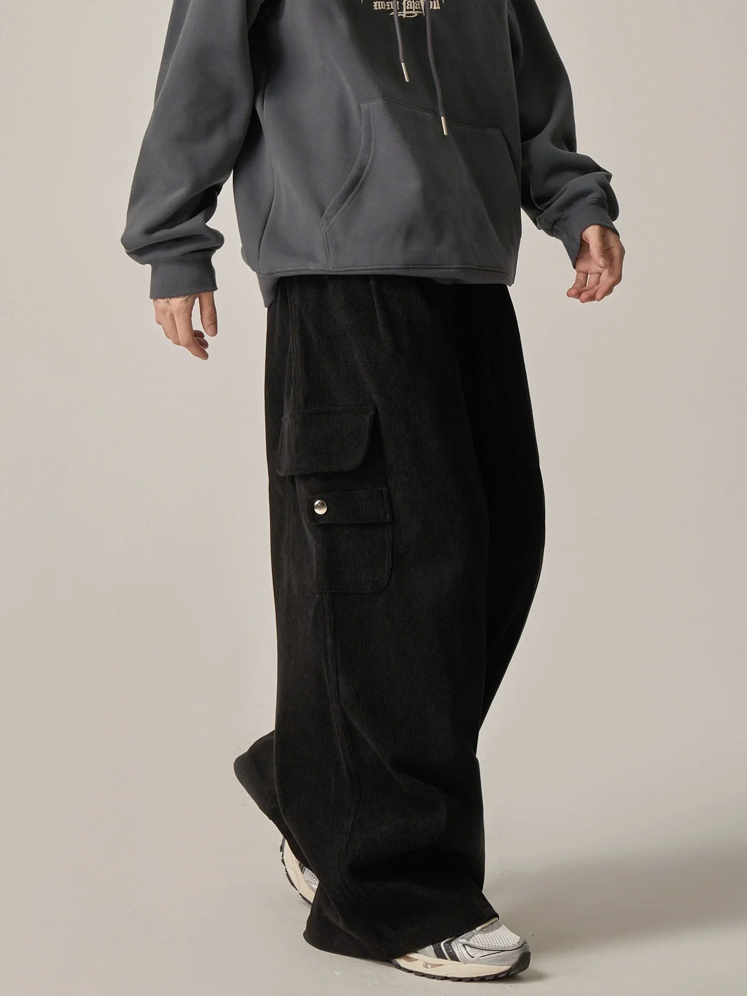 Onyx Flow Wide-Leg Cargo Lounge Pants sneakershuborg