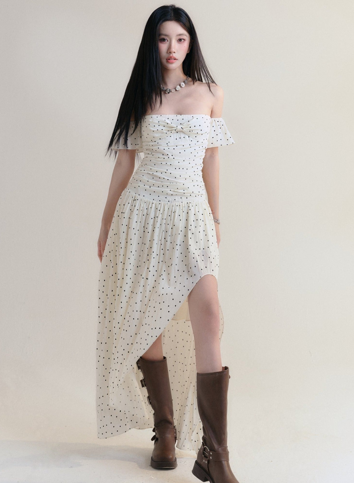 Starlit Soiree: Polka Dot Dream Maxi sneakershuborg