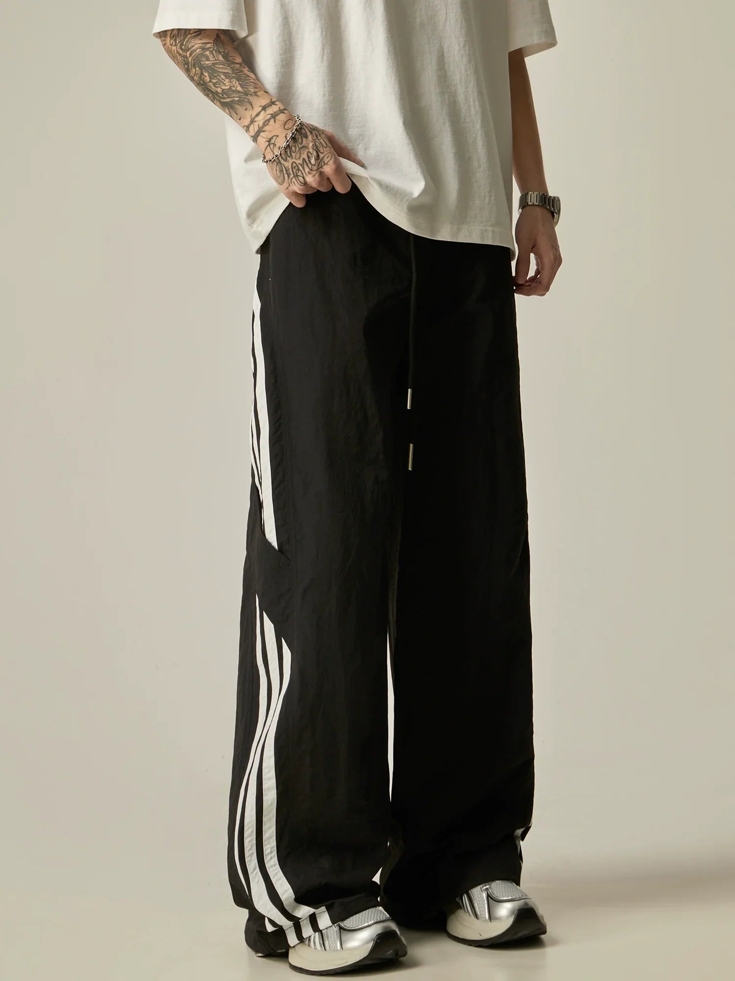 Wide-Leg Athletic Stripe Pants sneakershuborg