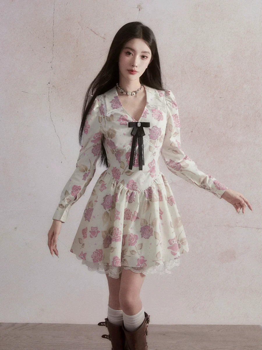 Romantic Floral Lace-Trimmed Mini Dress with Bow Detail sneakershuborg