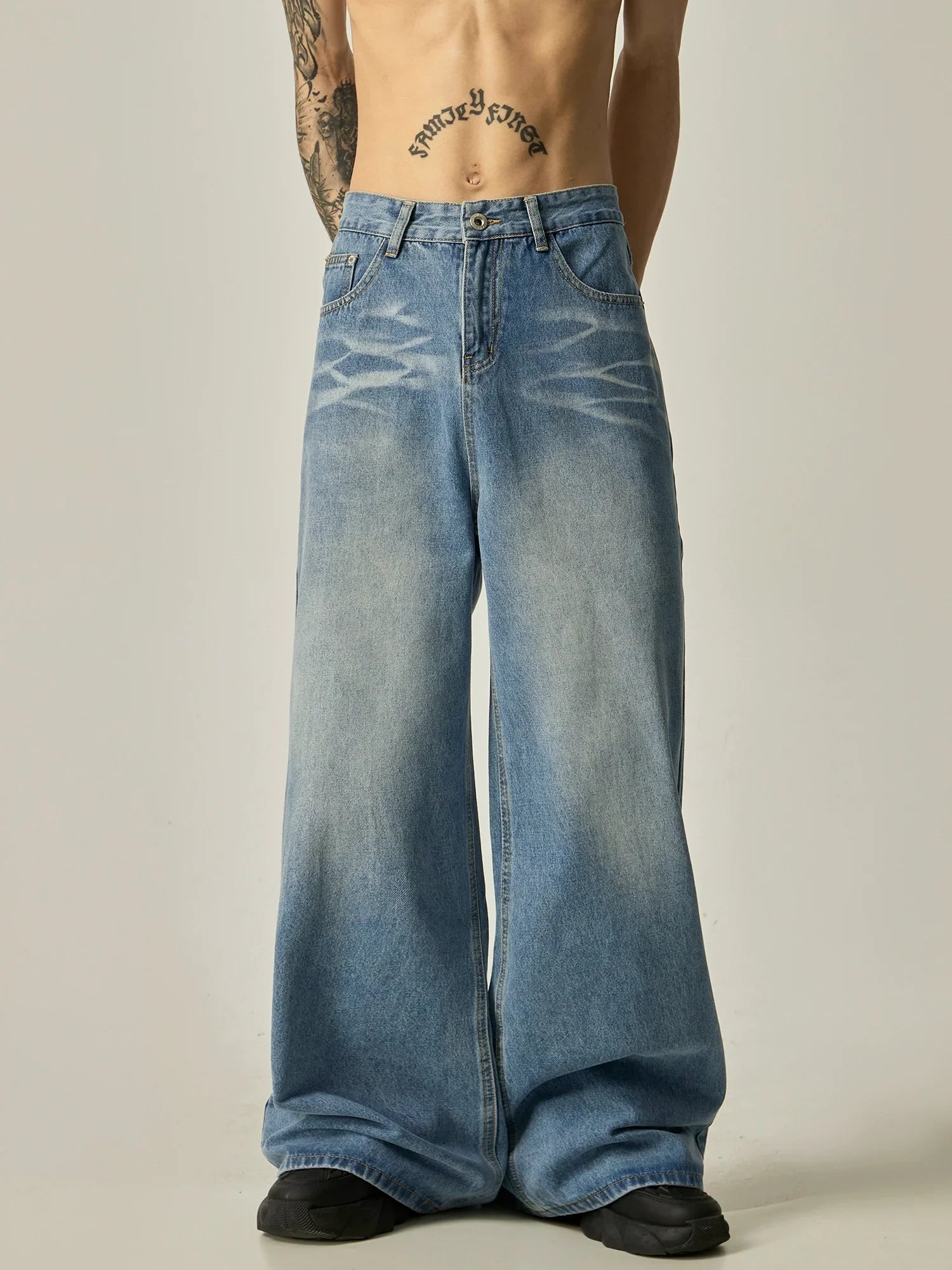 Oversized Vintage Wash Wide-Leg Jeans - sneakershuborg