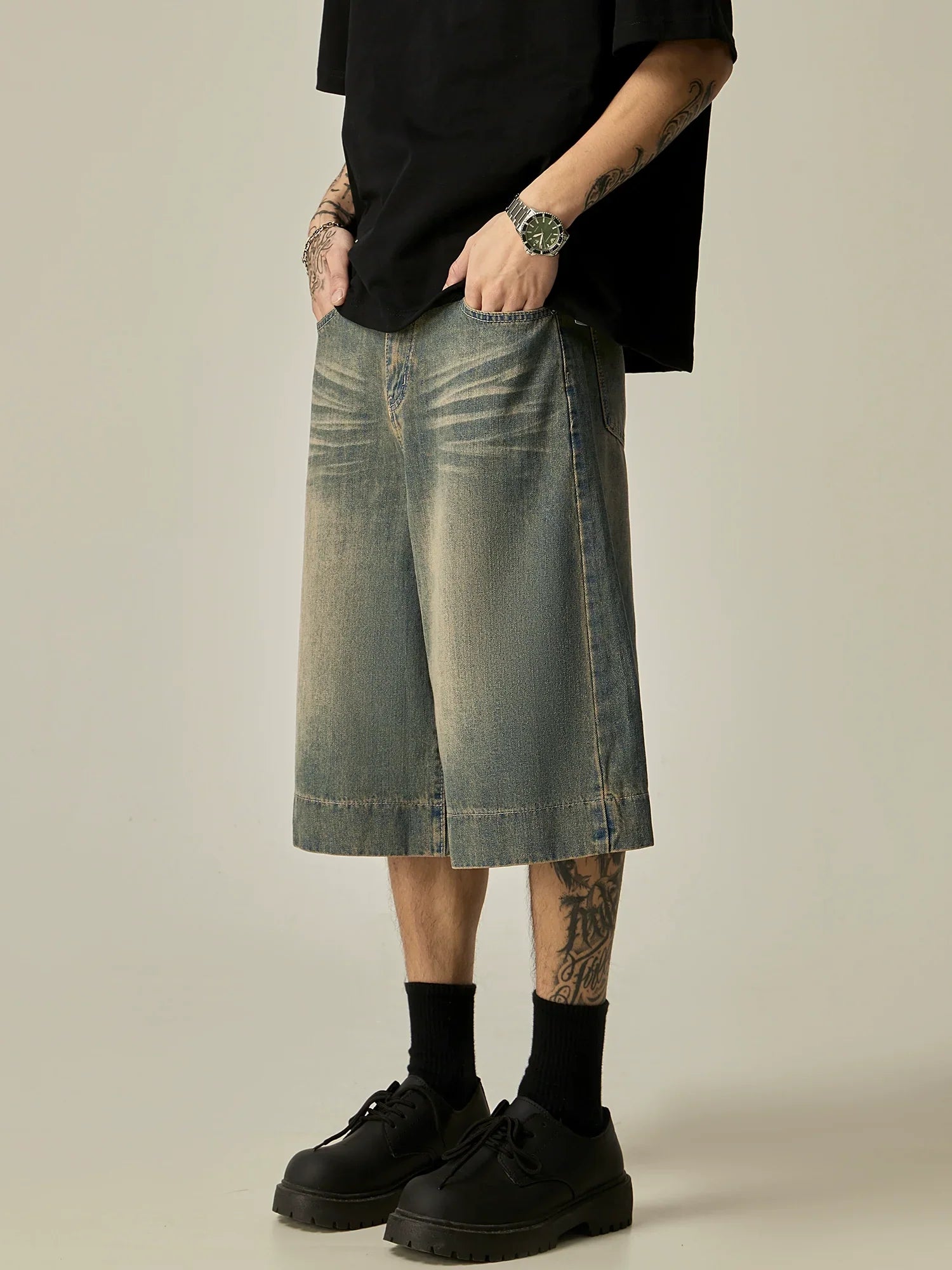 Distressed Wide-Leg Denim Culottes sneakershuborg