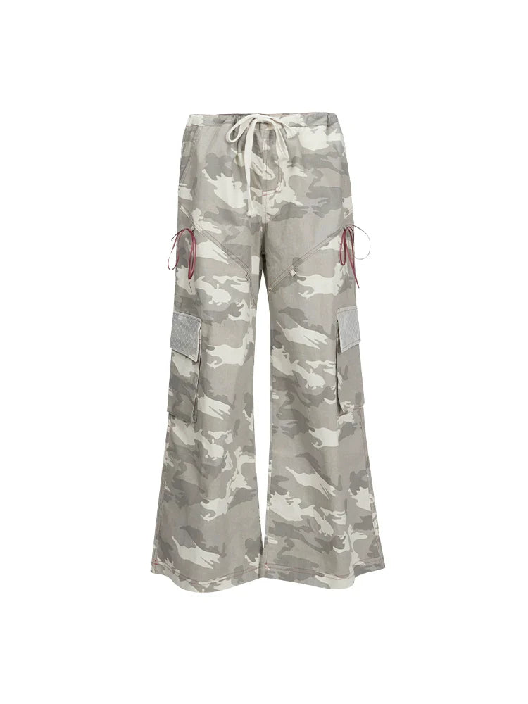 Wide-Leg Camouflage Cargo Pants sneakershuborg