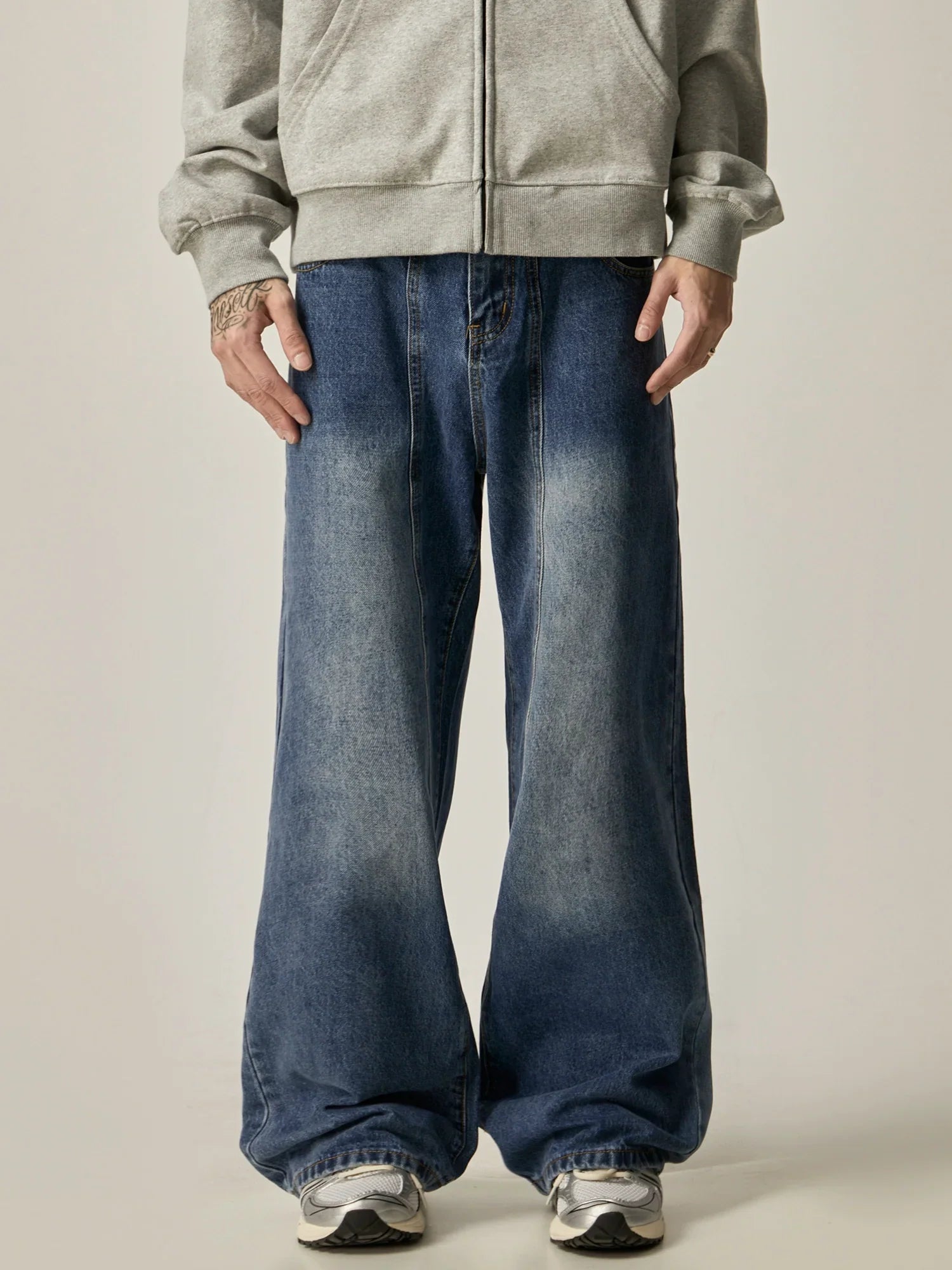 Ombre Fade Wide-Leg Vintage Denim Jeans sneakershuborg