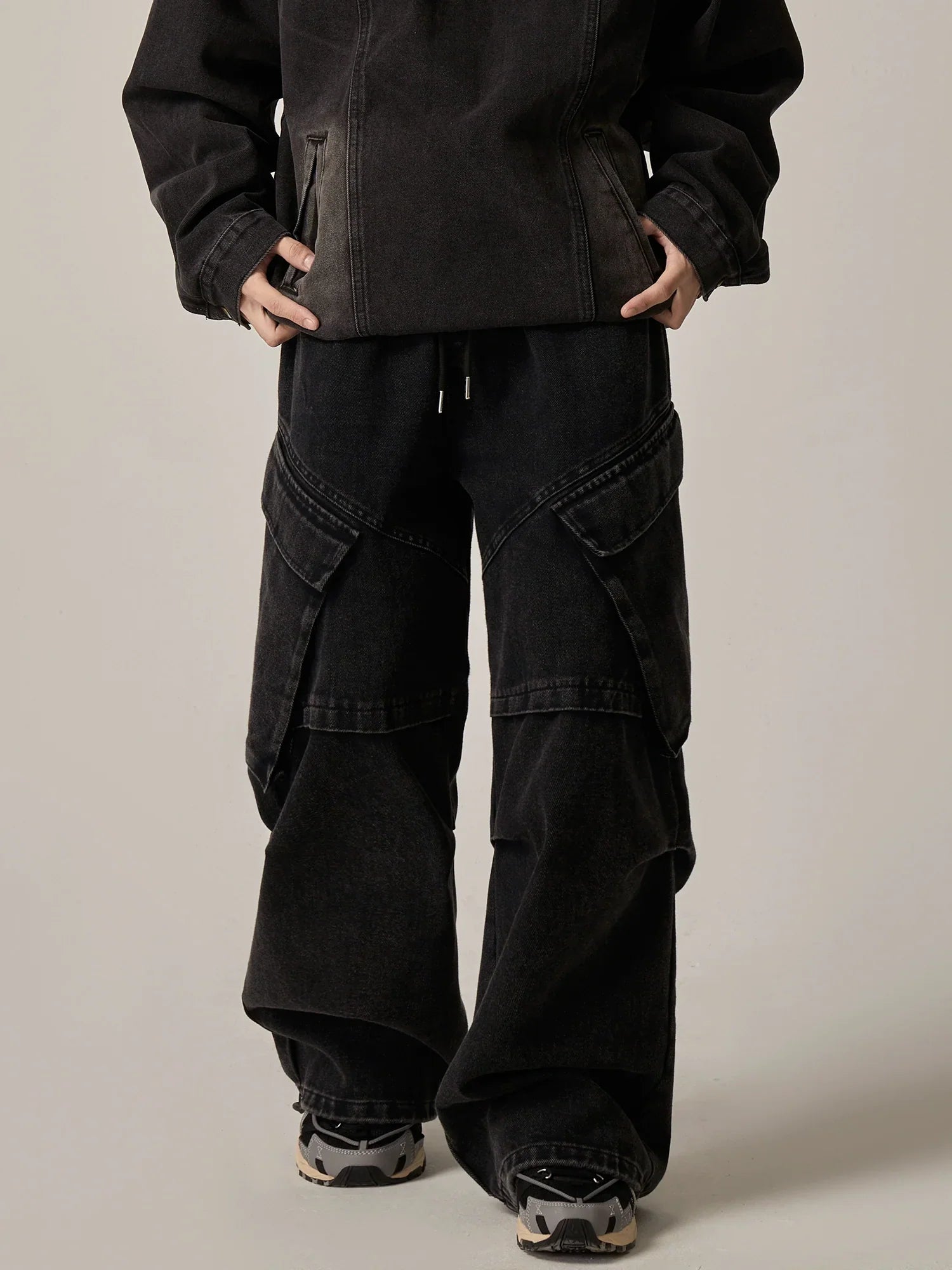 Oversized Cargo Denim Joggers with Multi-Pockets sneakershuborg