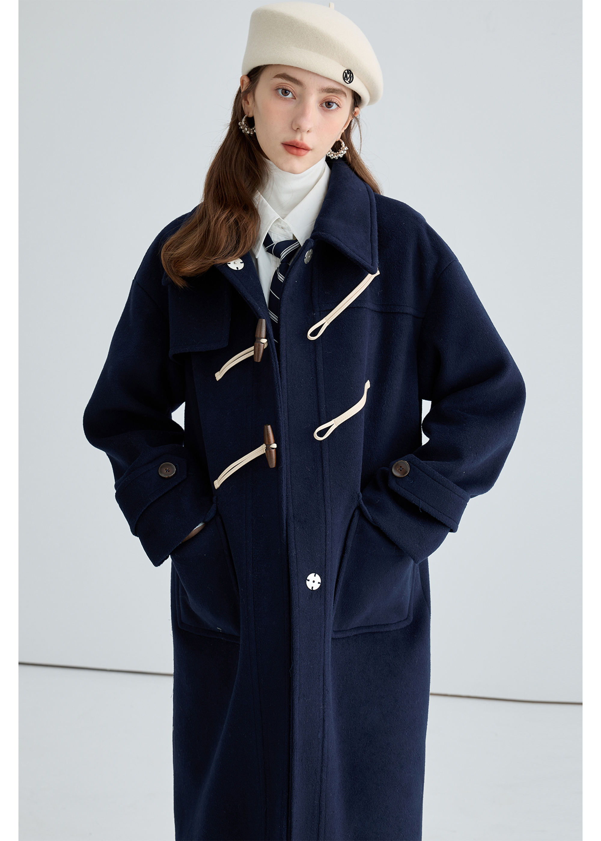 Winter Thick Woolen Coat With Horn Buttons - sneakershuborg