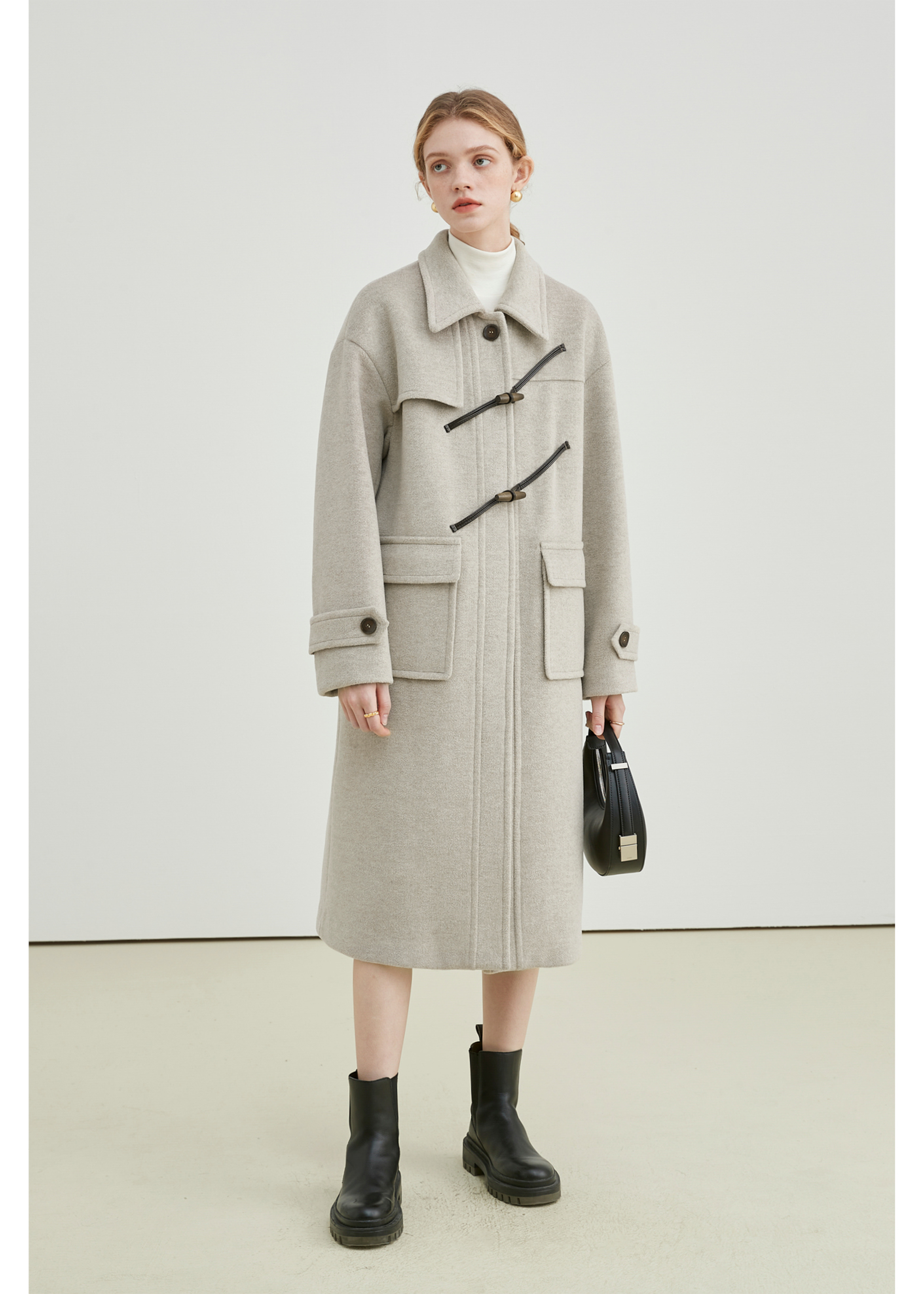 Winter Thick Woolen Coat With Horn Buttons - sneakershuborg