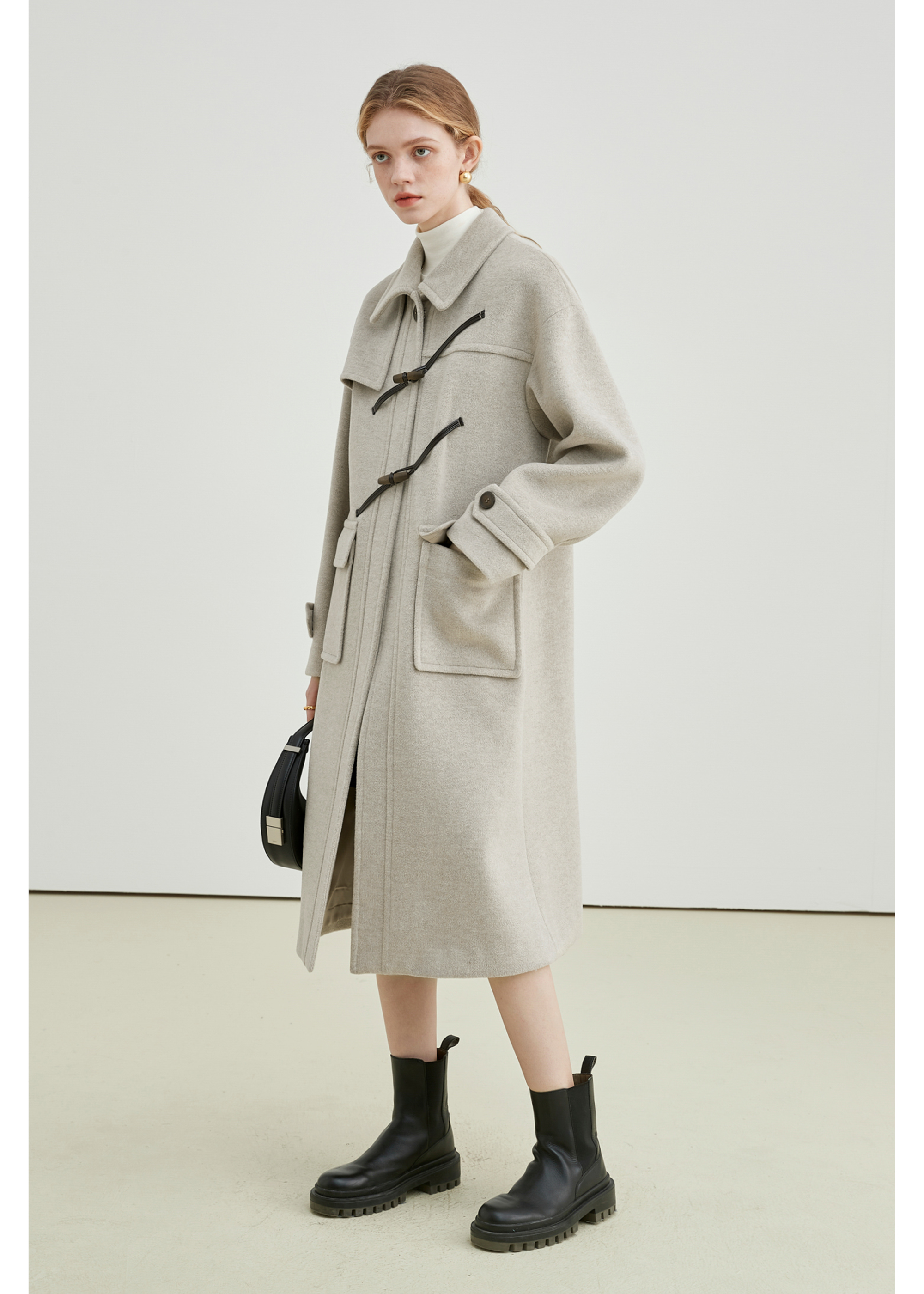 Winter Thick Woolen Coat With Horn Buttons - sneakershuborg