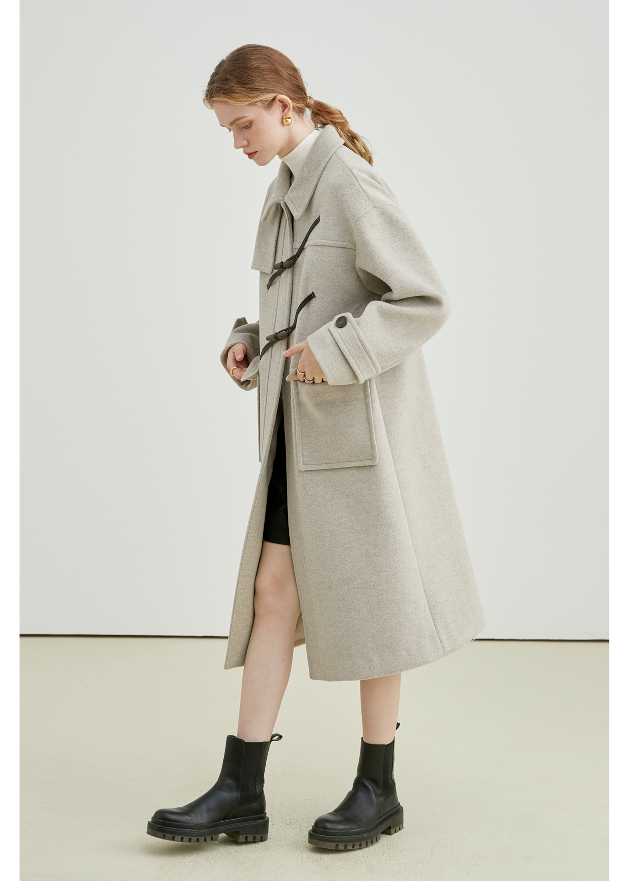 Winter Thick Woolen Coat With Horn Buttons - sneakershuborg