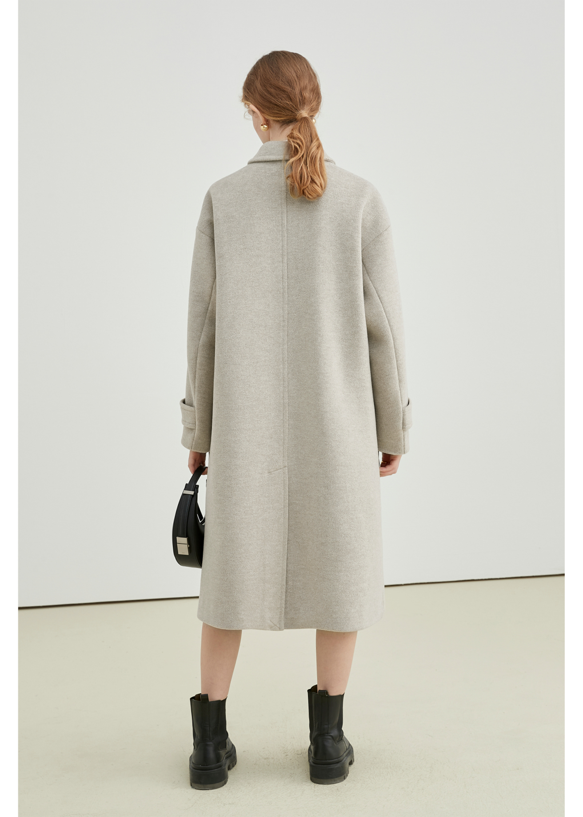 Winter Thick Woolen Coat With Horn Buttons - sneakershuborg