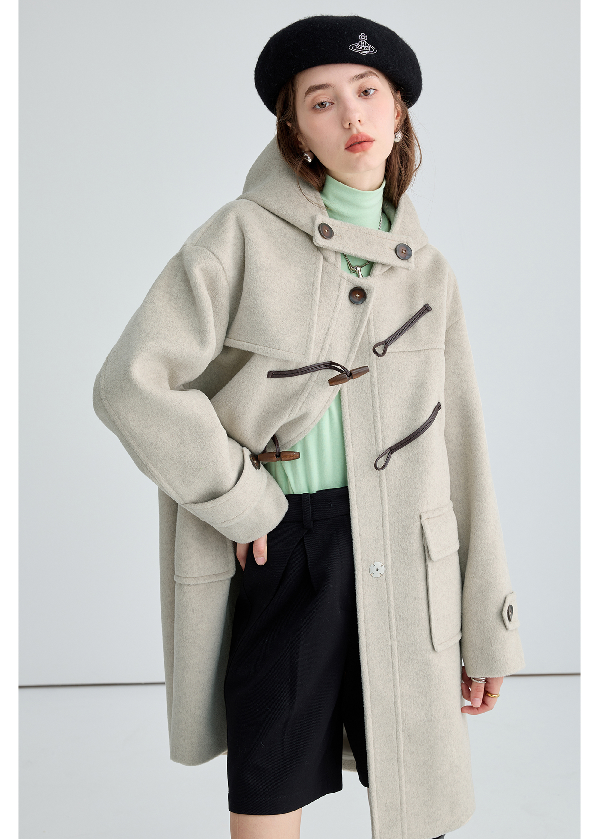 Winter Thick Woolen Coat With Horn Buttons - sneakershuborg