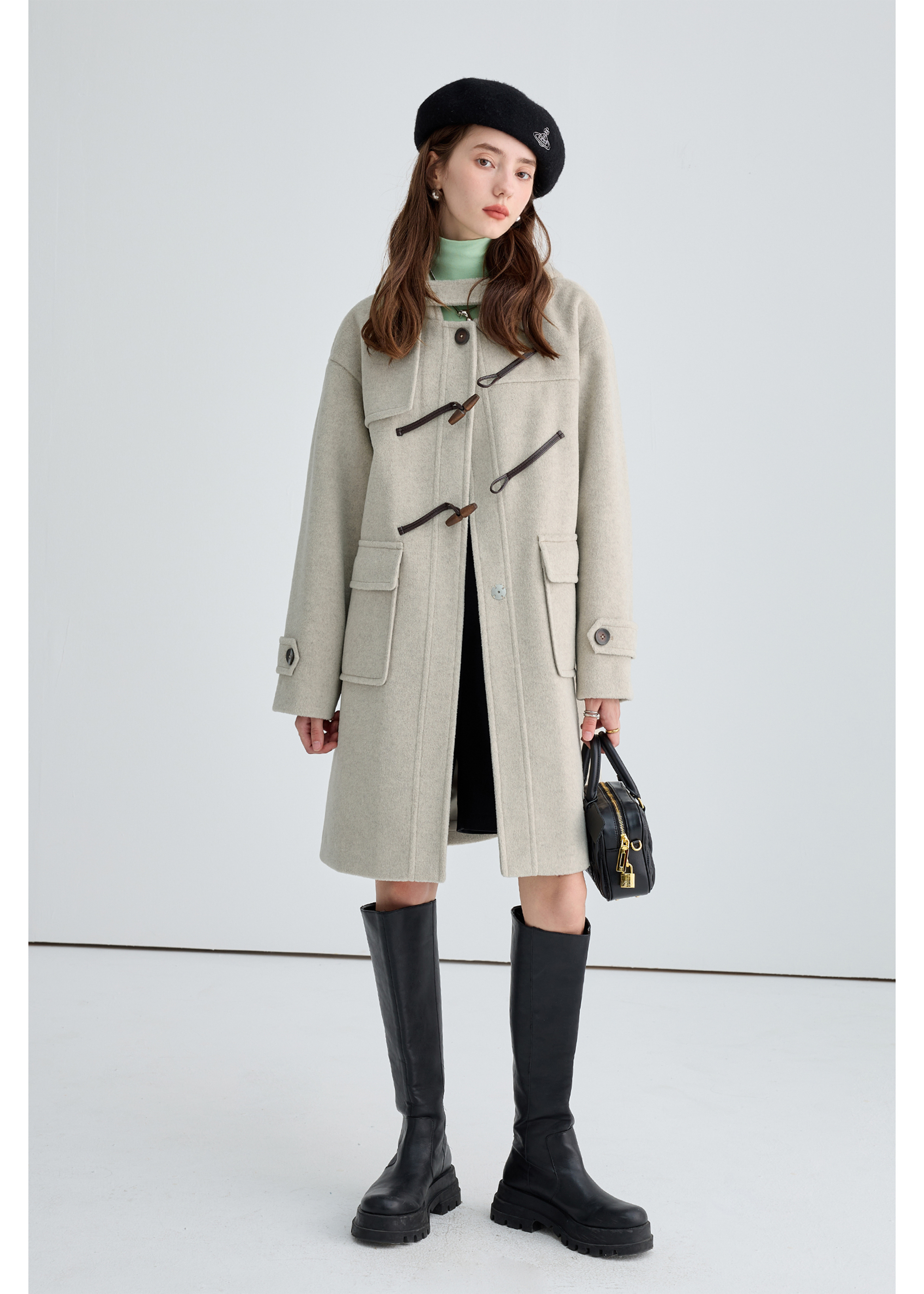 Winter Thick Woolen Coat With Horn Buttons - sneakershuborg