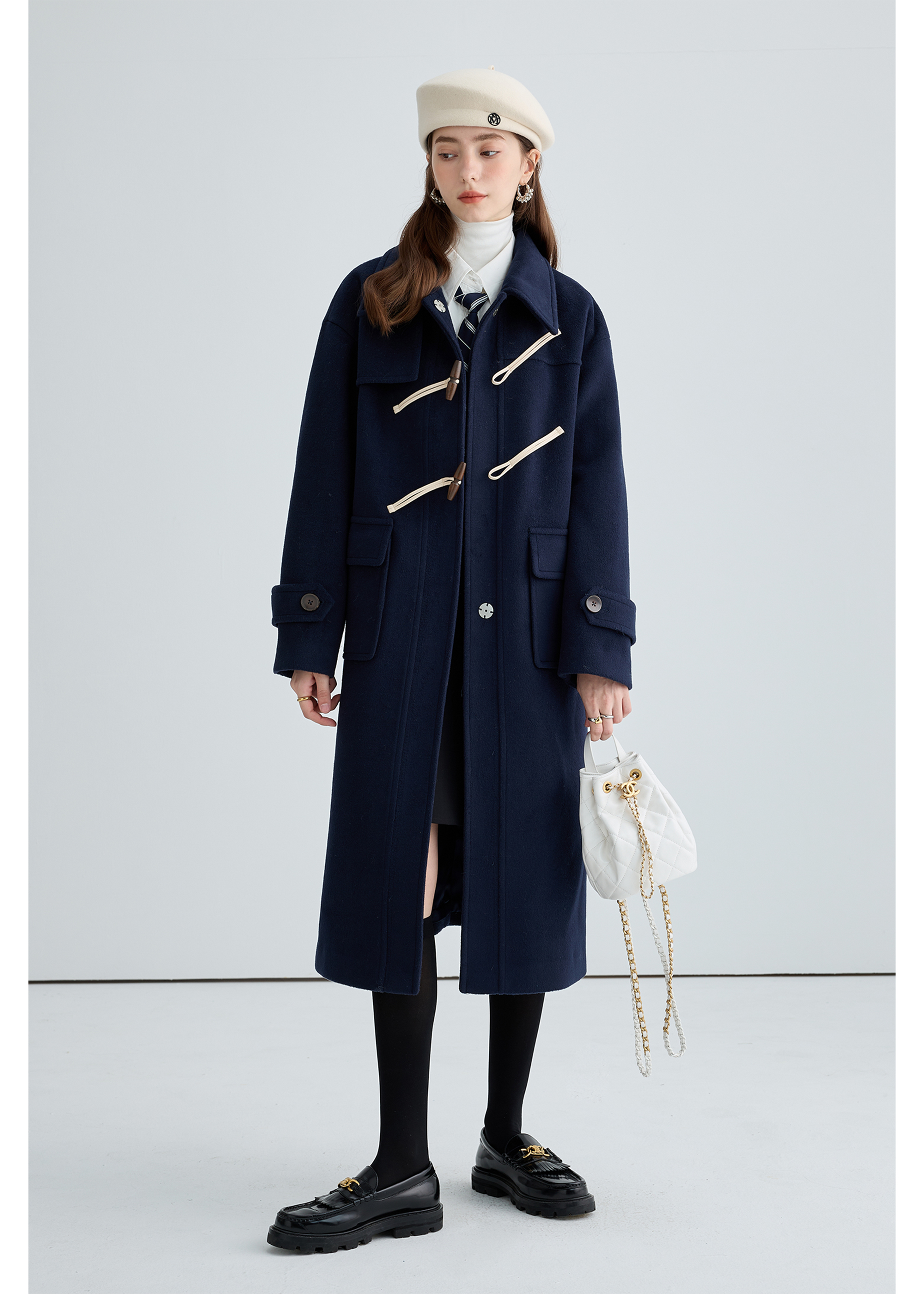 Winter Thick Woolen Coat With Horn Buttons - sneakershuborg