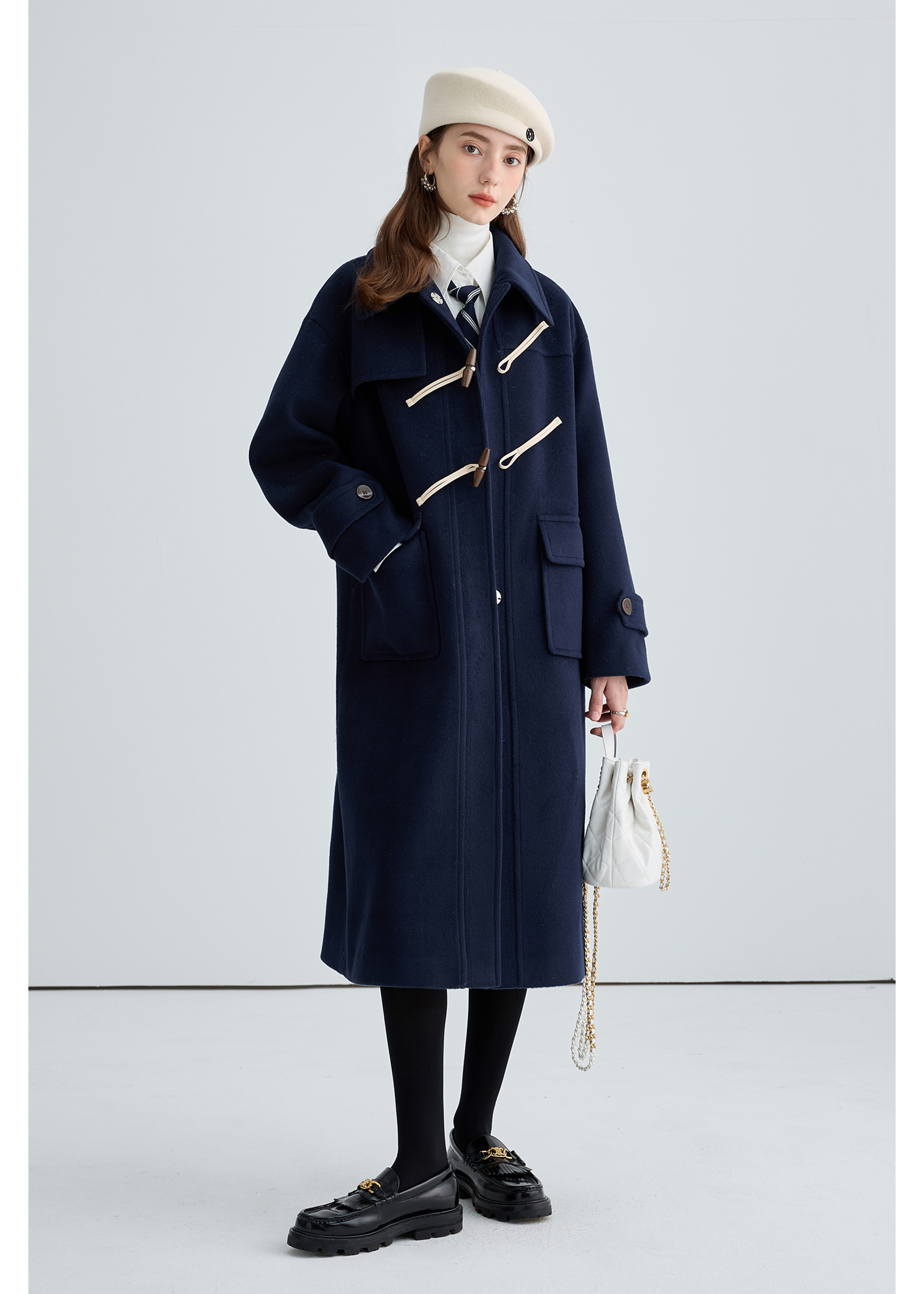 Winter Thick Woolen Coat With Horn Buttons - sneakershuborg