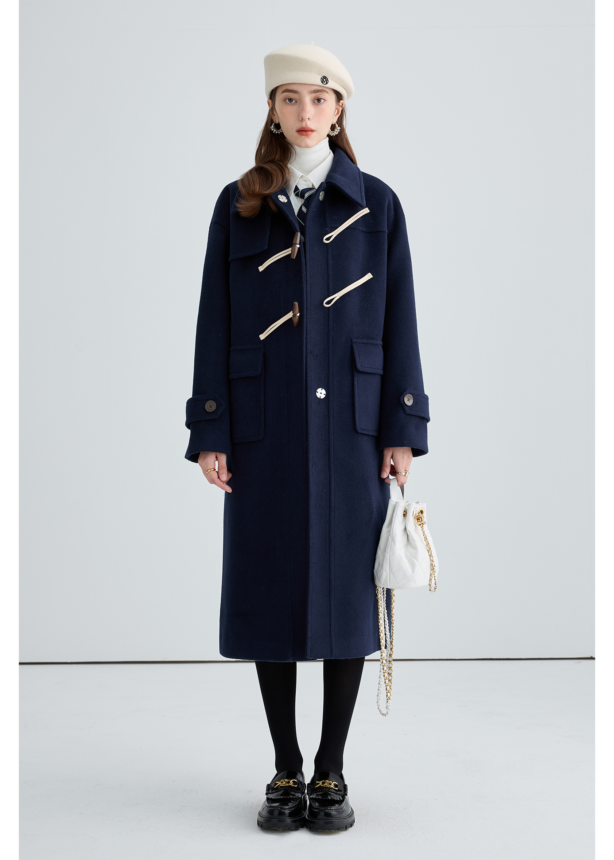 Winter Thick Woolen Coat With Horn Buttons - sneakershuborg