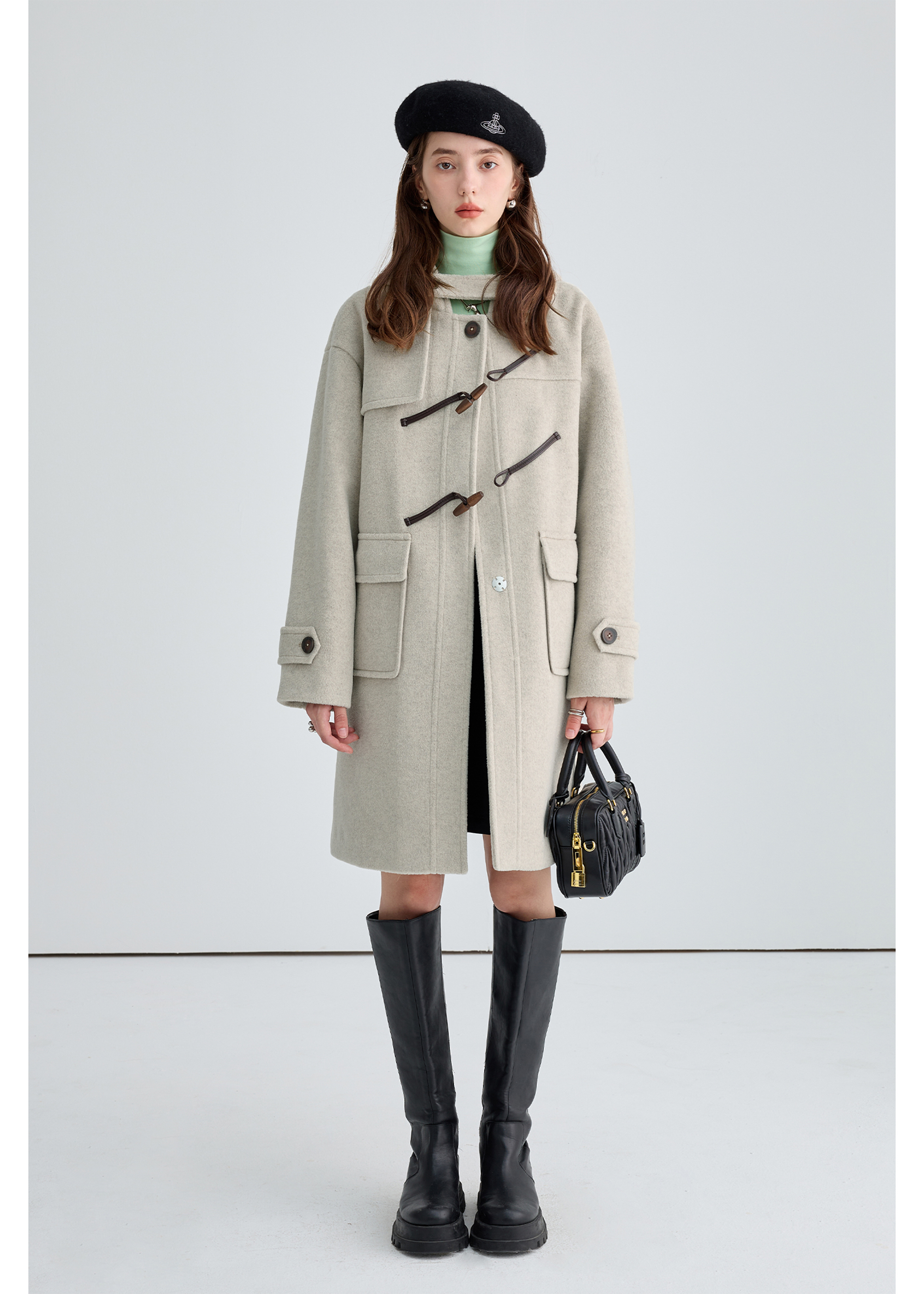 Winter Thick Woolen Coat With Horn Buttons - sneakershuborg