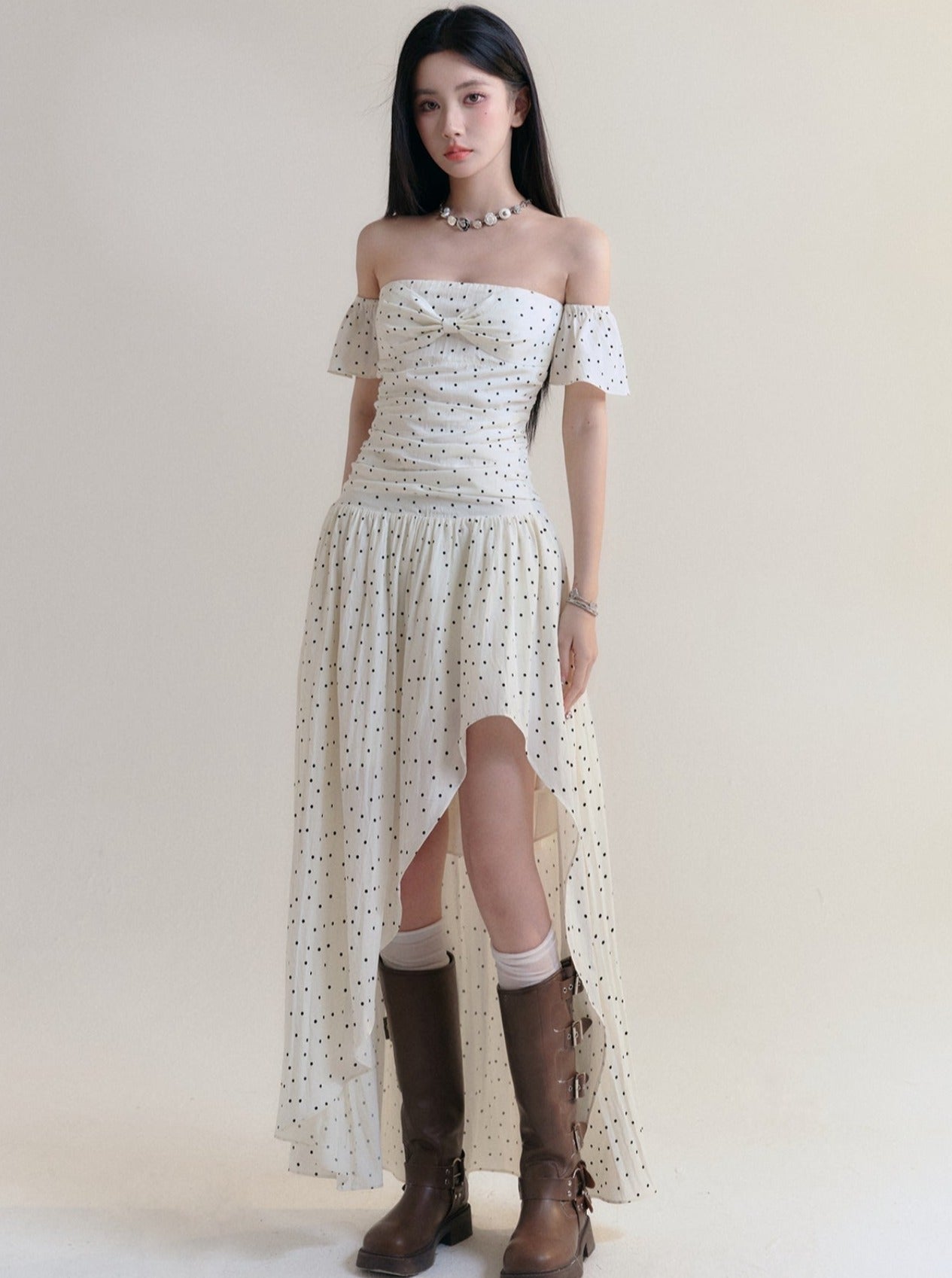 Starlit Soiree: Polka Dot Dream Maxi sneakershuborg