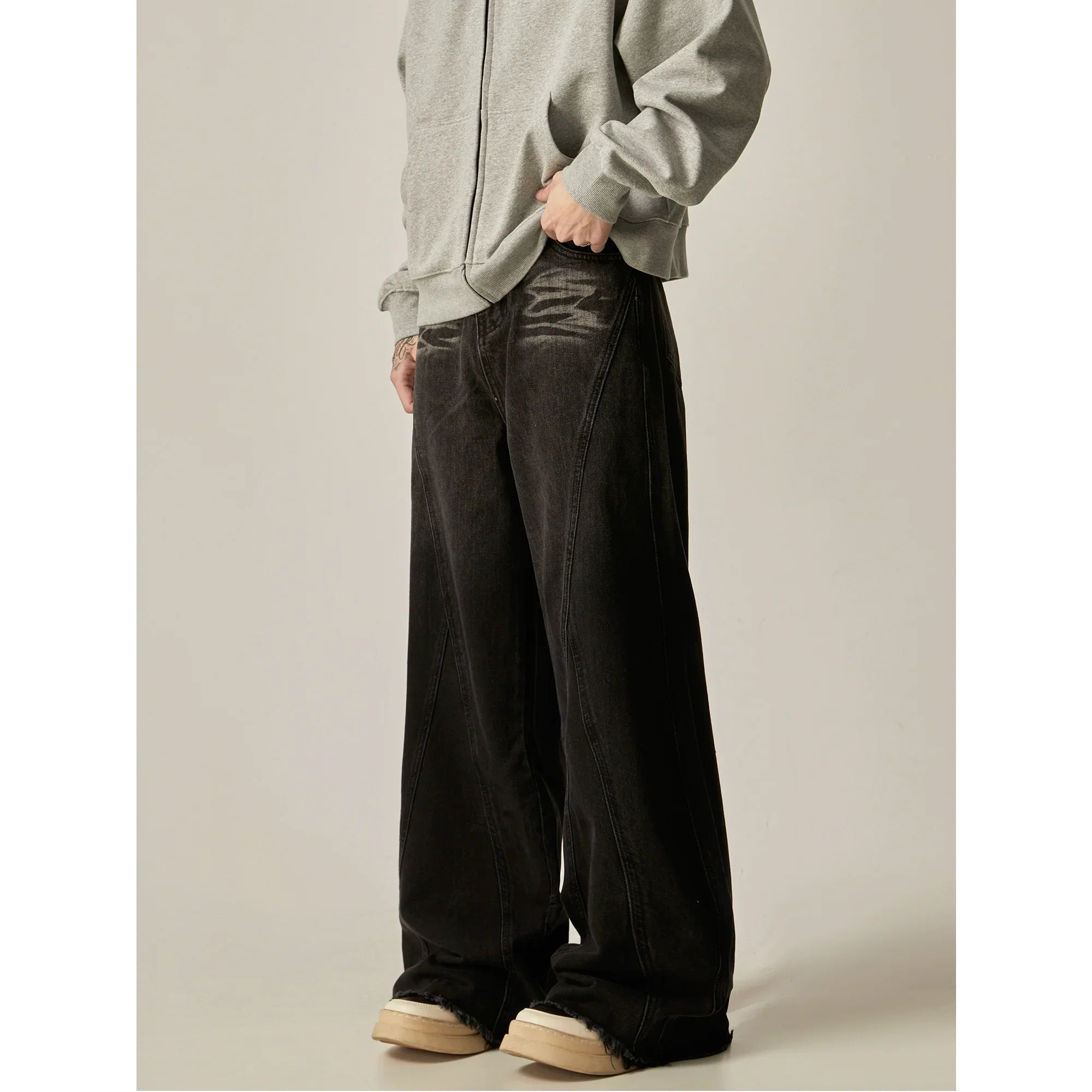 Wide-Leg Dark Wash Denim Jeans with Whisker Detailing sneakershuborg