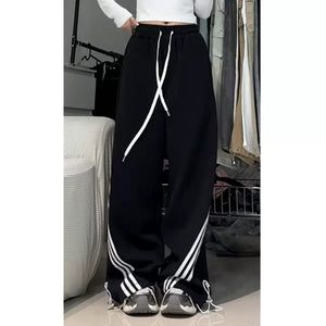 3 Stripes Design Sports Wide Pants - sneakershuborg