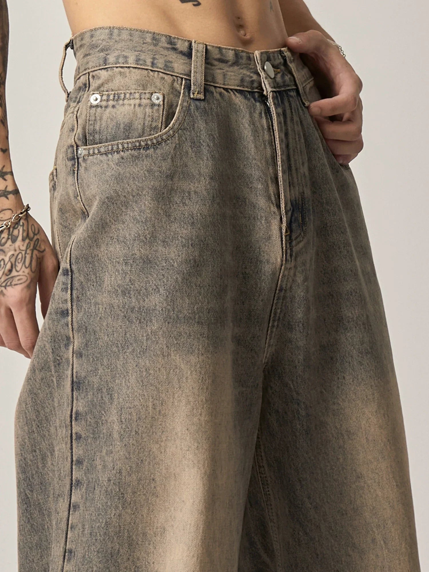 Sandstorm Fade Ultra-Wide Leg Vintage Jeans sneakershuborg