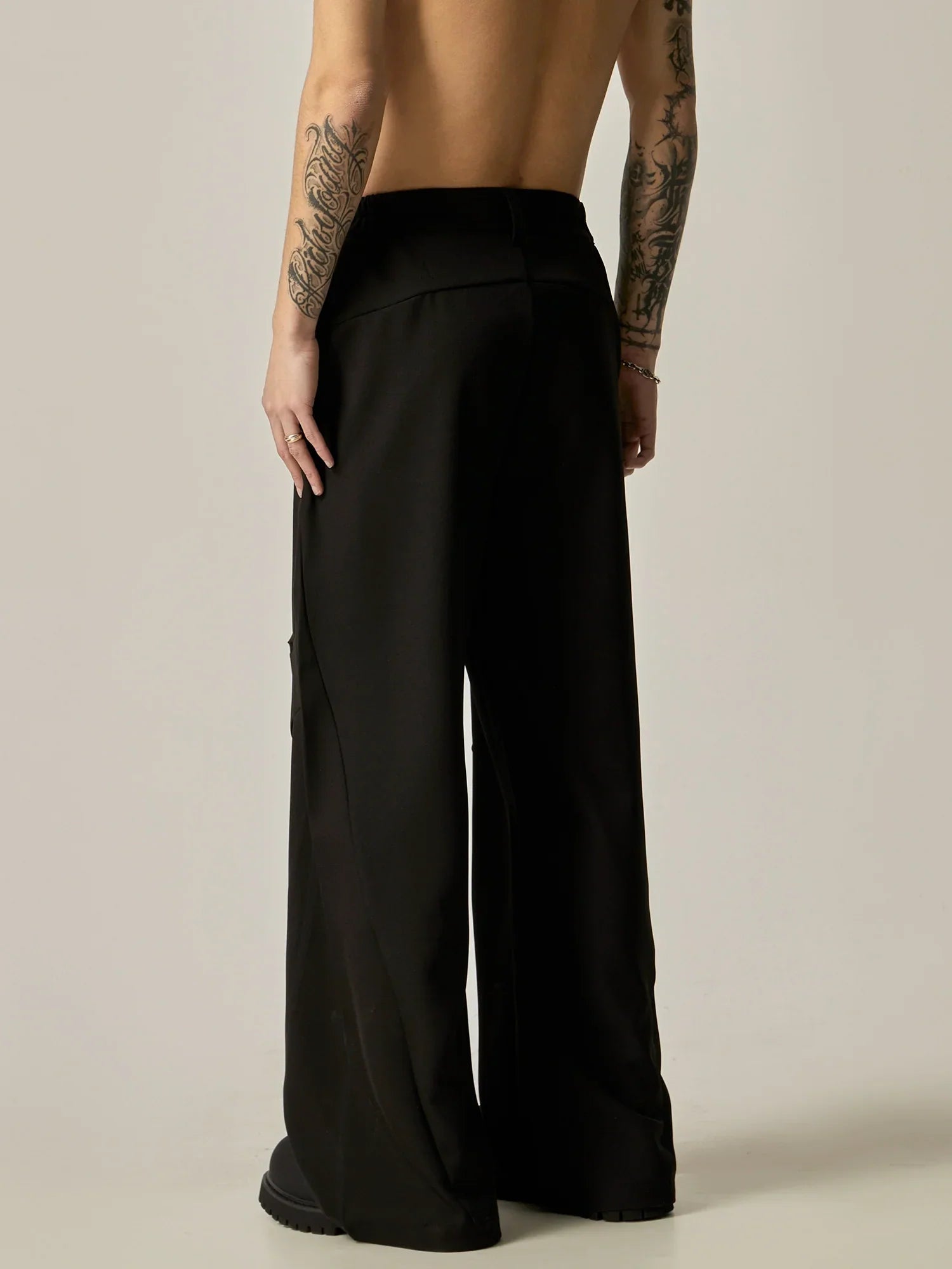 Sleek Black Ultra-Wide Leg Dress Trousers sneakershuborg