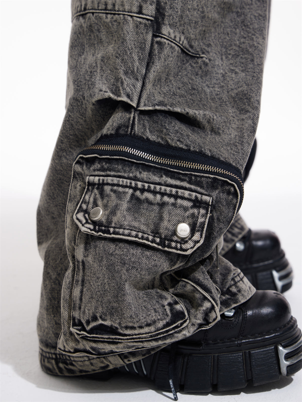 Work Style Multi-Pocket Jeans - sneakershuborg