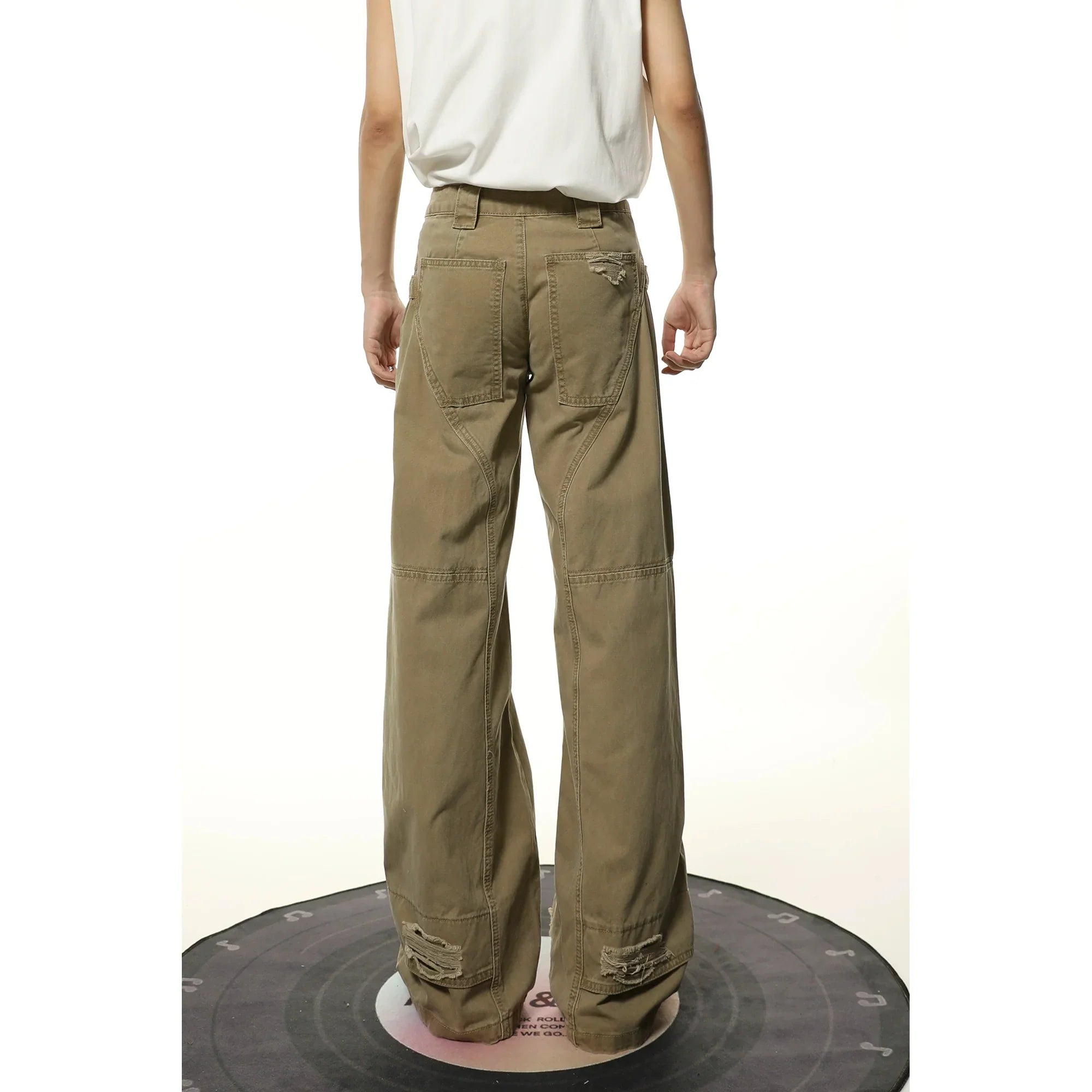 Wide-Leg Khaki Cargo Pants with Distressed Hem sneakershuborg