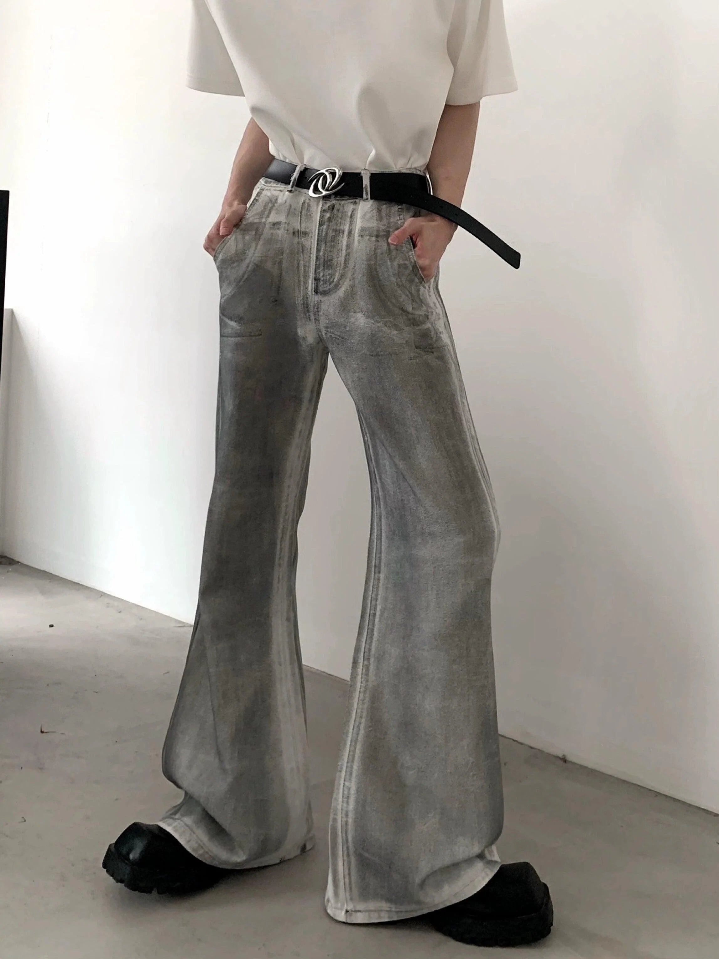 Wide-Leg Silver Metallic Jeans - sneakershuborg