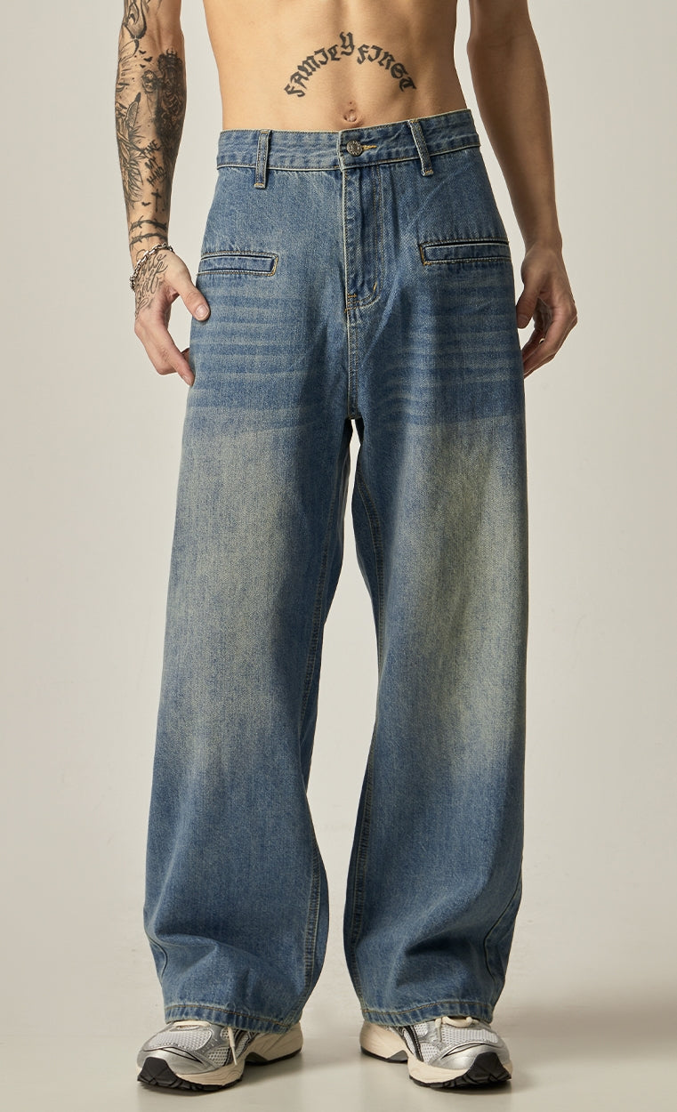 Wide-Leg Vintage Wash Carpenter-Style Jeans sneakershuborg