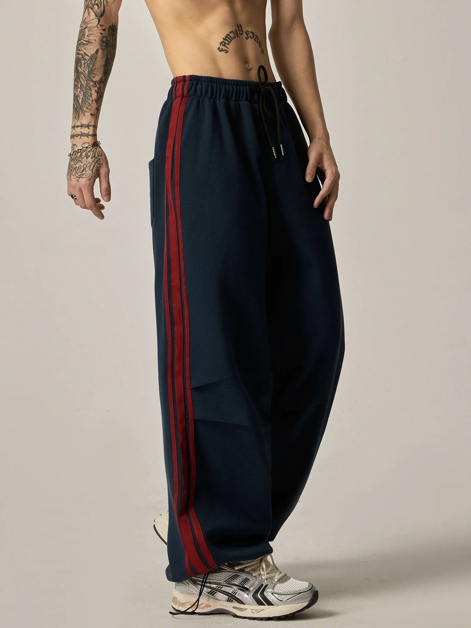 Side-Stripe Wide-Leg Track Pants - sneakershuborg