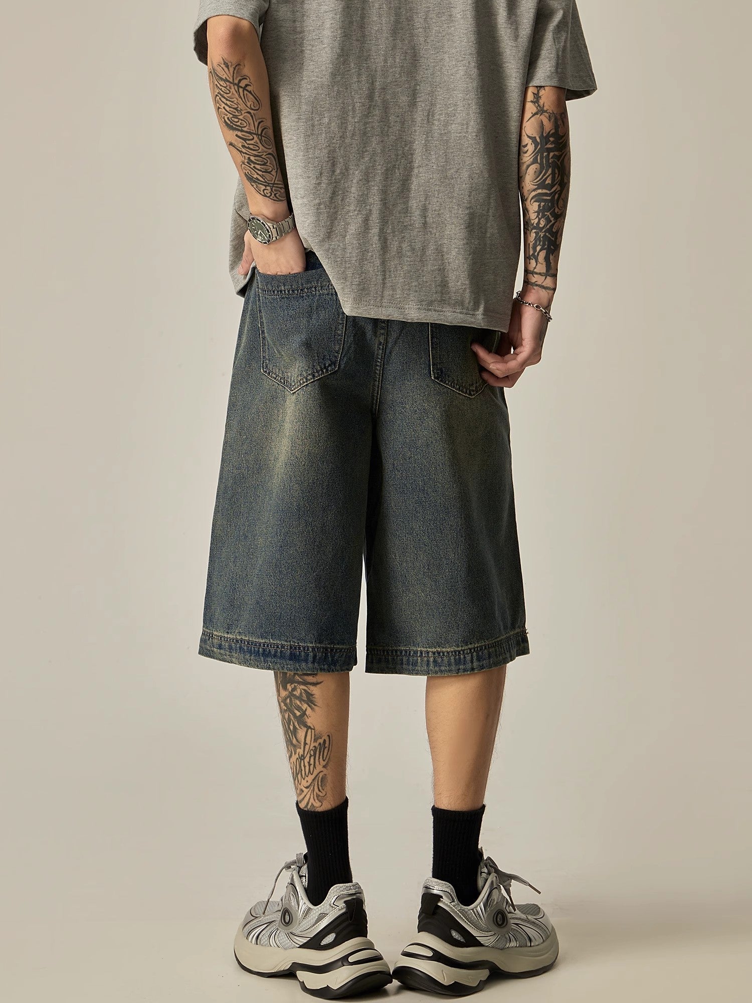 Vintage Wash Wide-Leg Denim Culottes with Panel Detail sneakershuborg