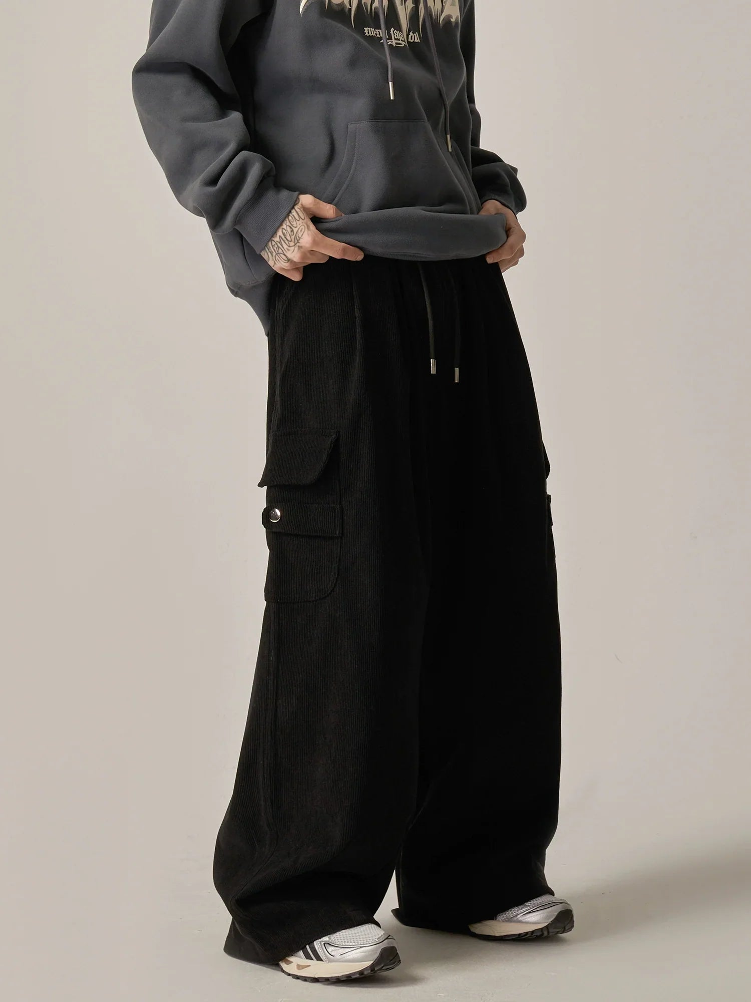 Onyx Flow Wide-Leg Cargo Lounge Pants sneakershuborg