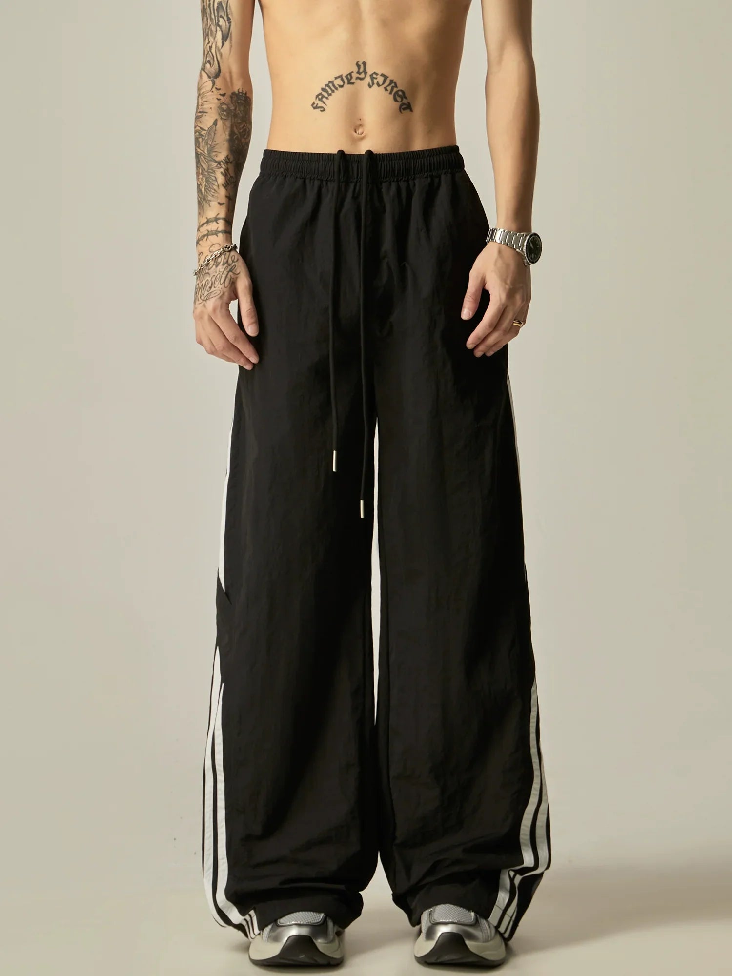 Wide-Leg Athletic Stripe Pants sneakershuborg