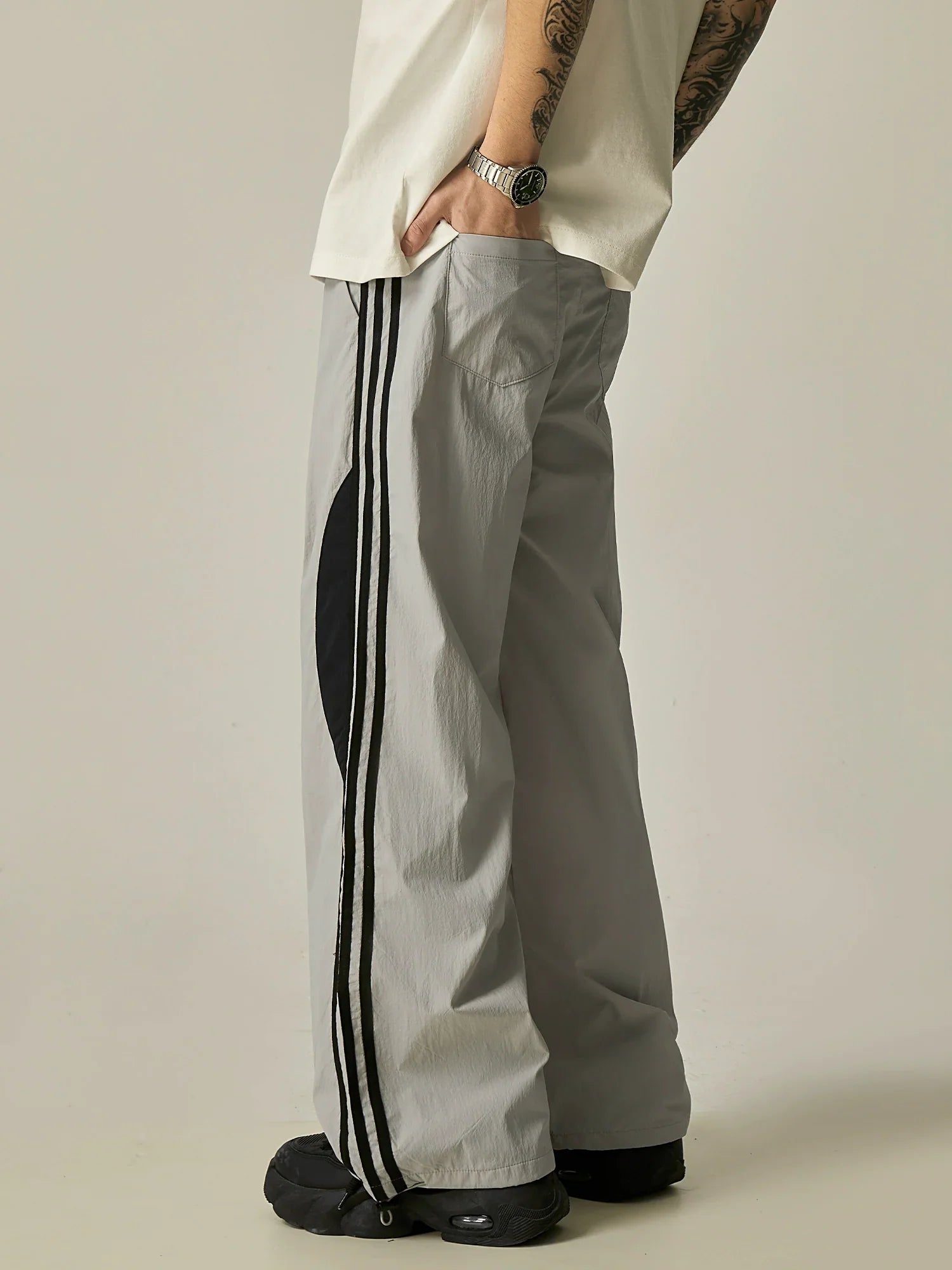 Wide-Leg Contrast Stripe Track Pants sneakershuborg