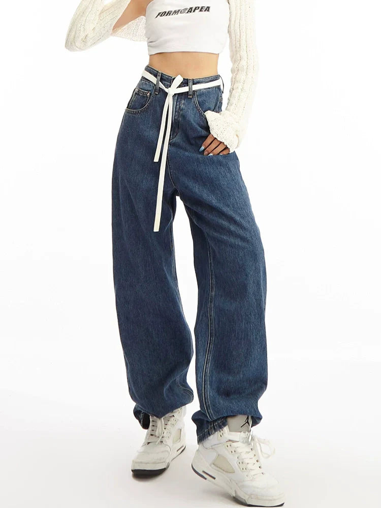 Wide-Leg Belted Denim Jeans sneakershuborg